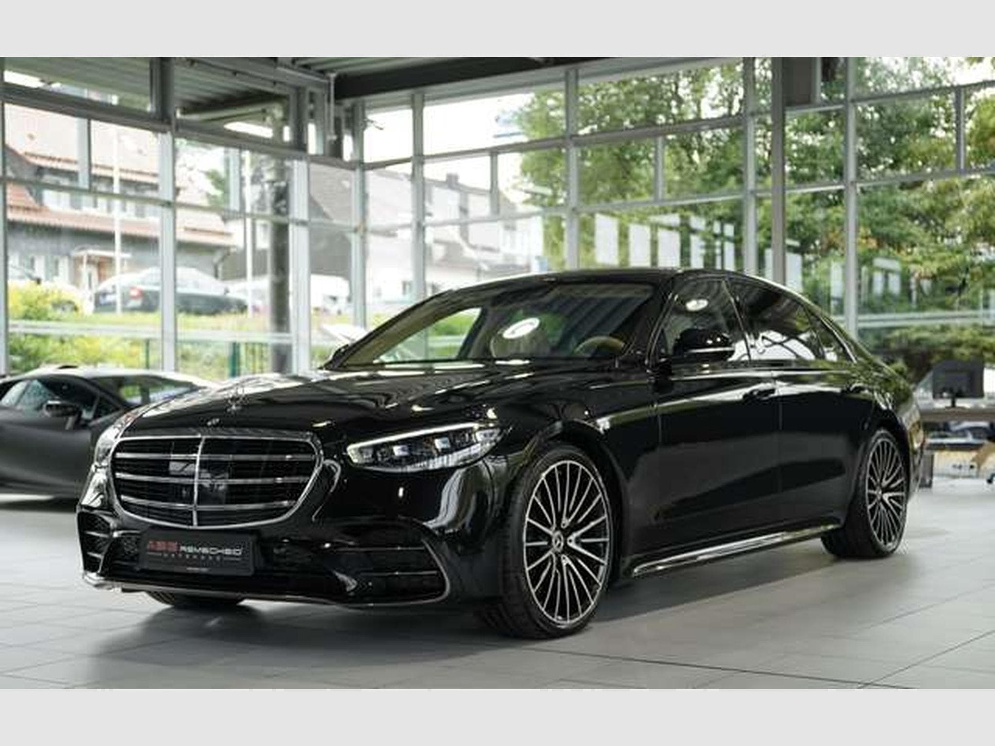 Mercedes S 450 d 4M L AMG Line *21*Pano*Chauffeur*MwSt (2024) - Photo 3