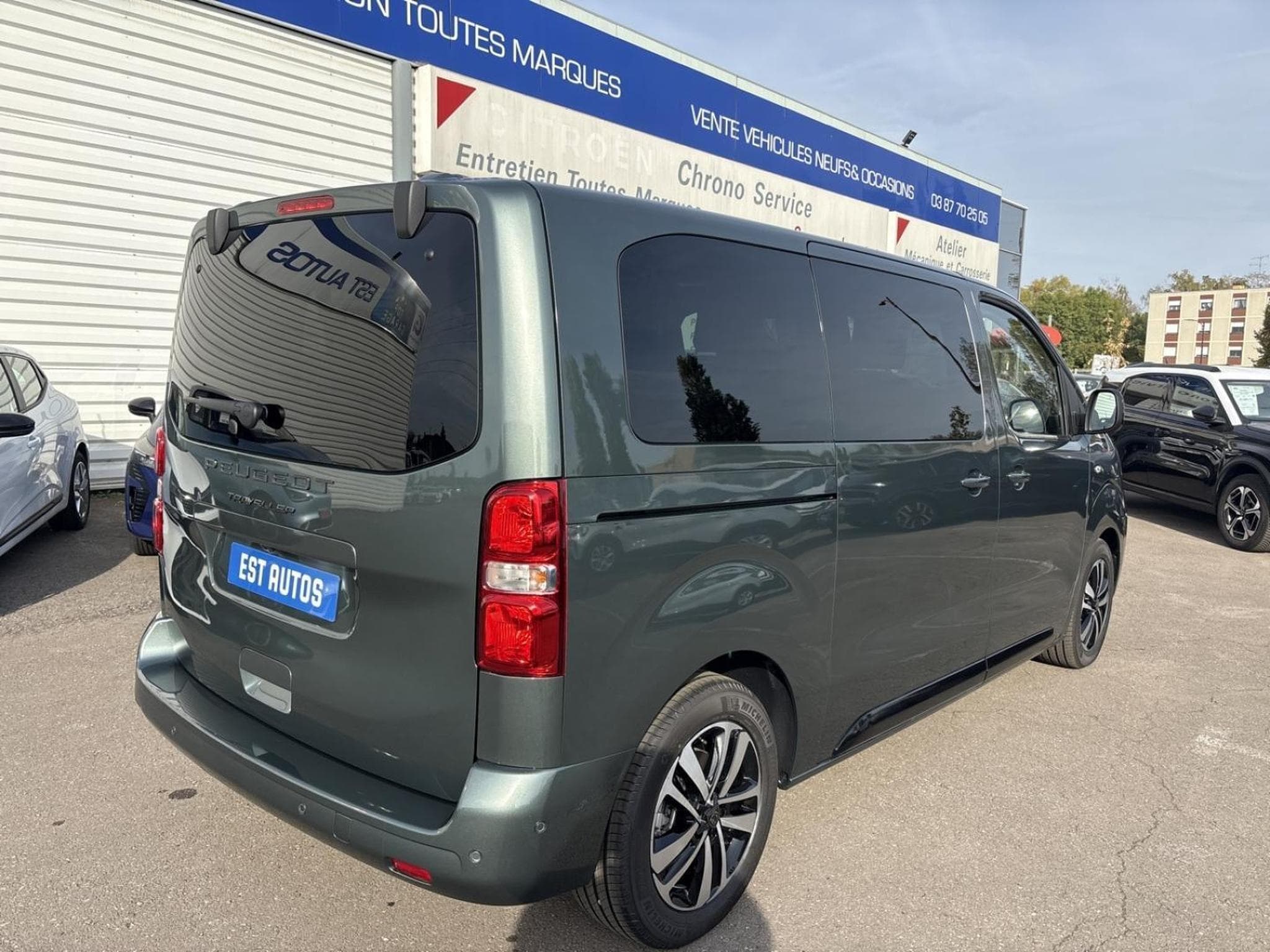 Peugeot Traveller Traveller ALLURE L2 180cv EAT8 (2026) - Foto 42