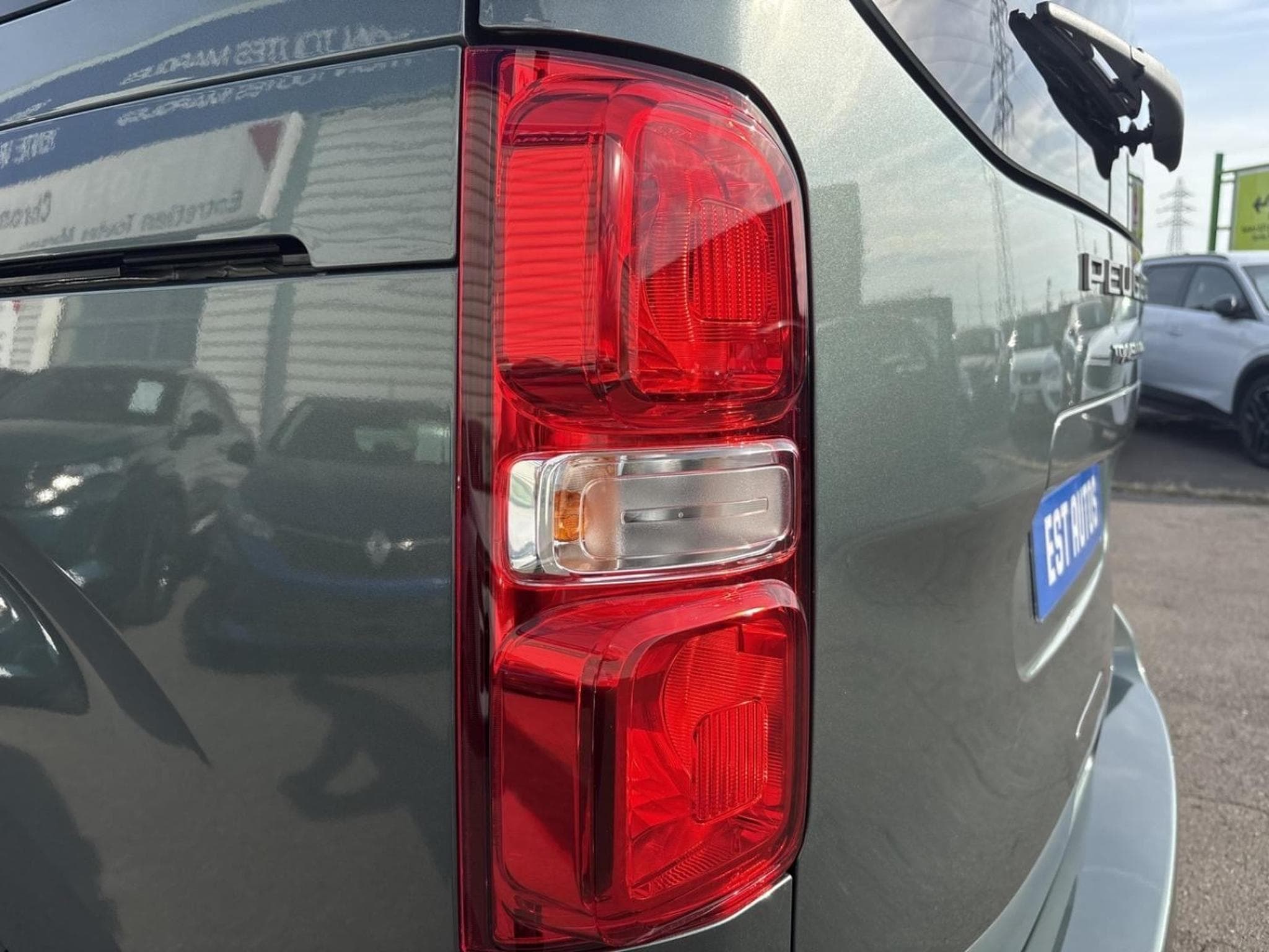 Peugeot Traveller Traveller ALLURE L2 180cv EAT8 (2026) - Foto 45
