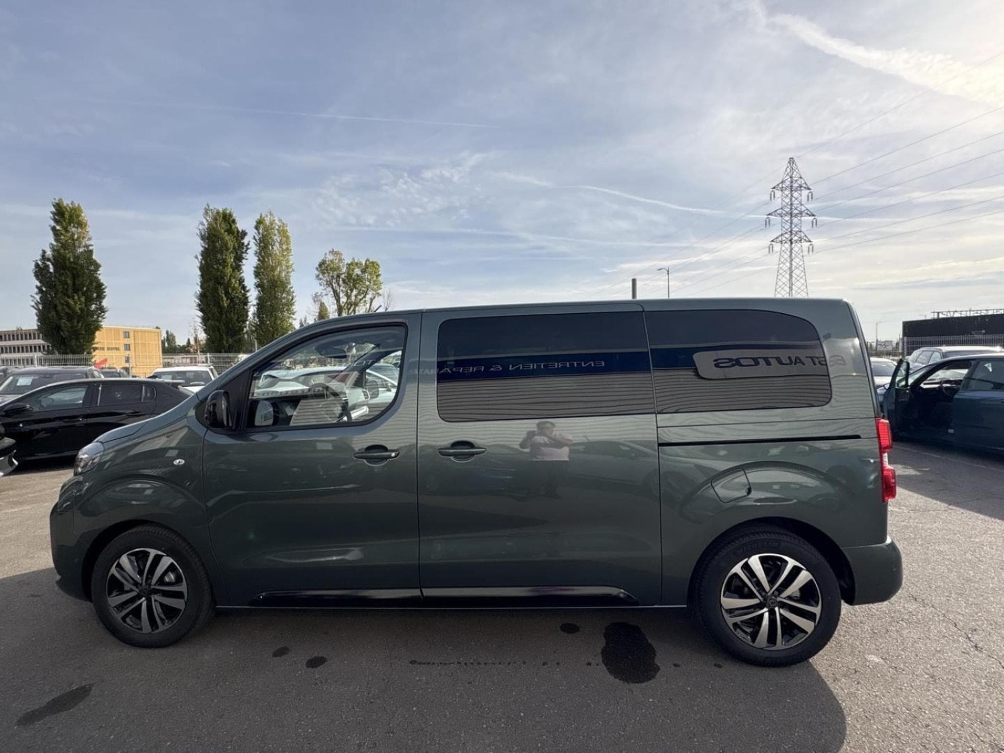 Peugeot Traveller Traveller ALLURE L2 180cv EAT8 (2026) - Foto 41