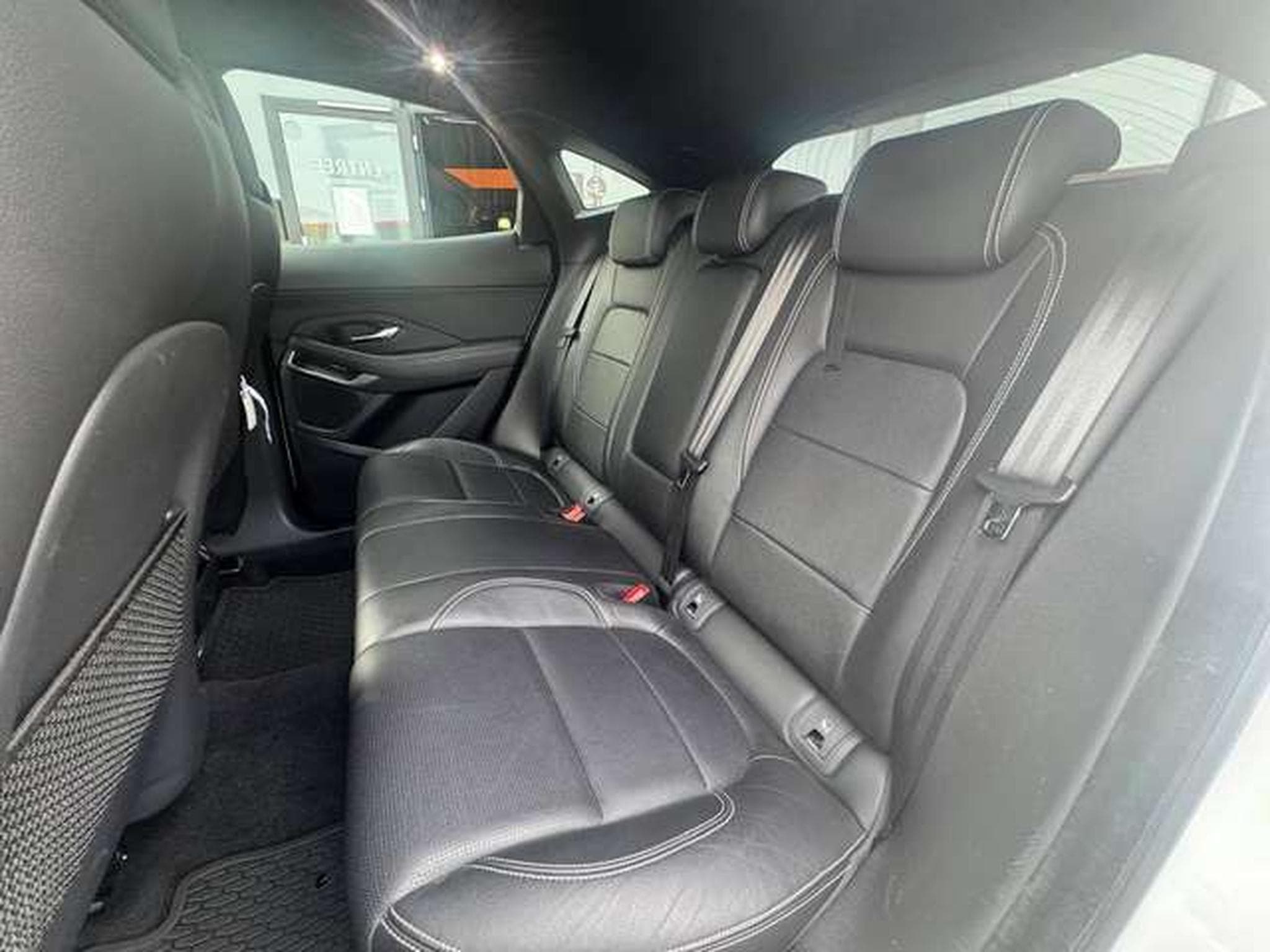 Jaguar E-Pace E-Pace P200 AWD Aut. R-Dynamic (2019) - Foto 21
