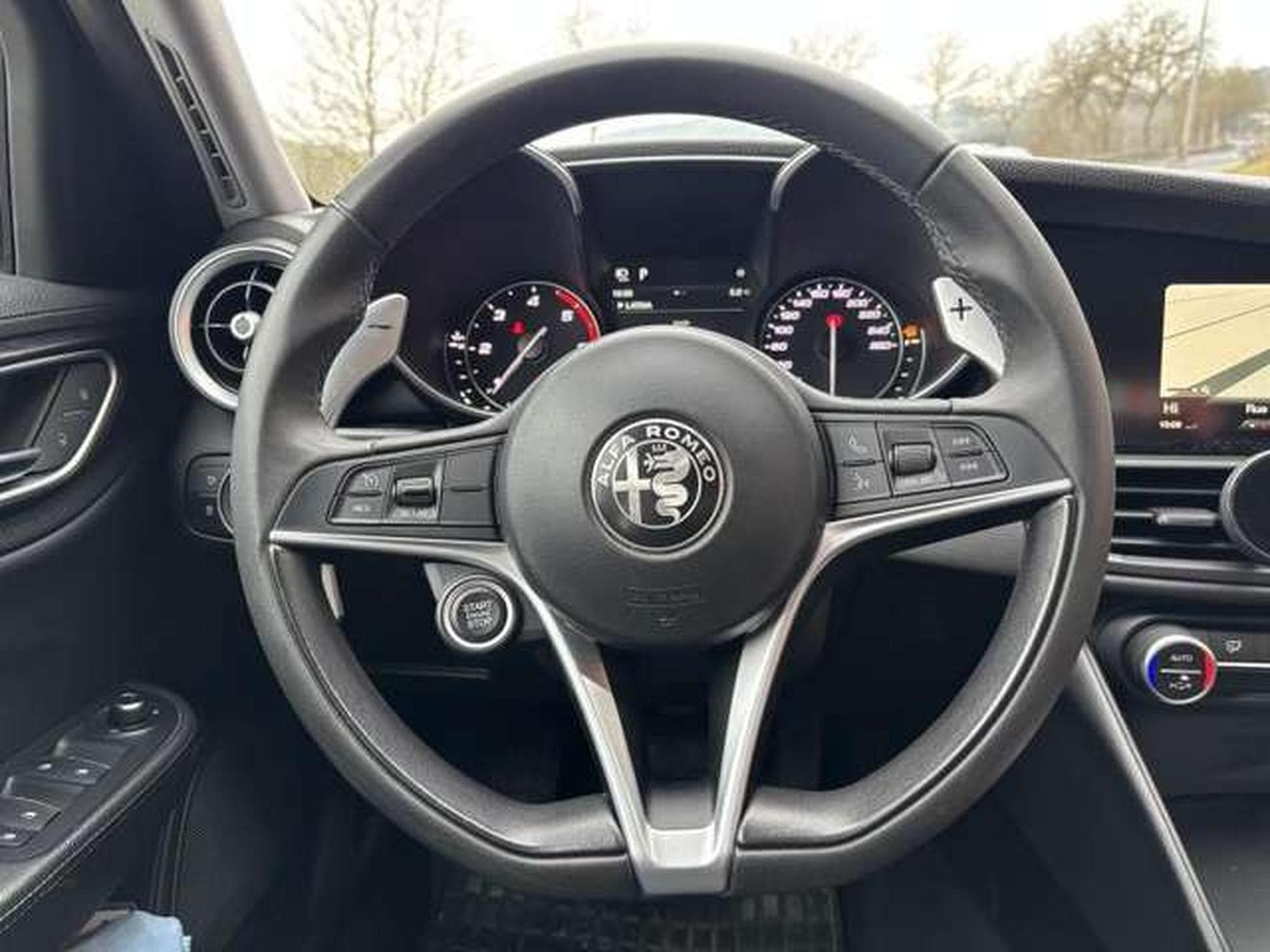 Alfa-Romeo Giulia 2.2 TURBO DIESEL - 150PS - AUTOMATIQUE - VENTE PRI (2018) - Foto 9