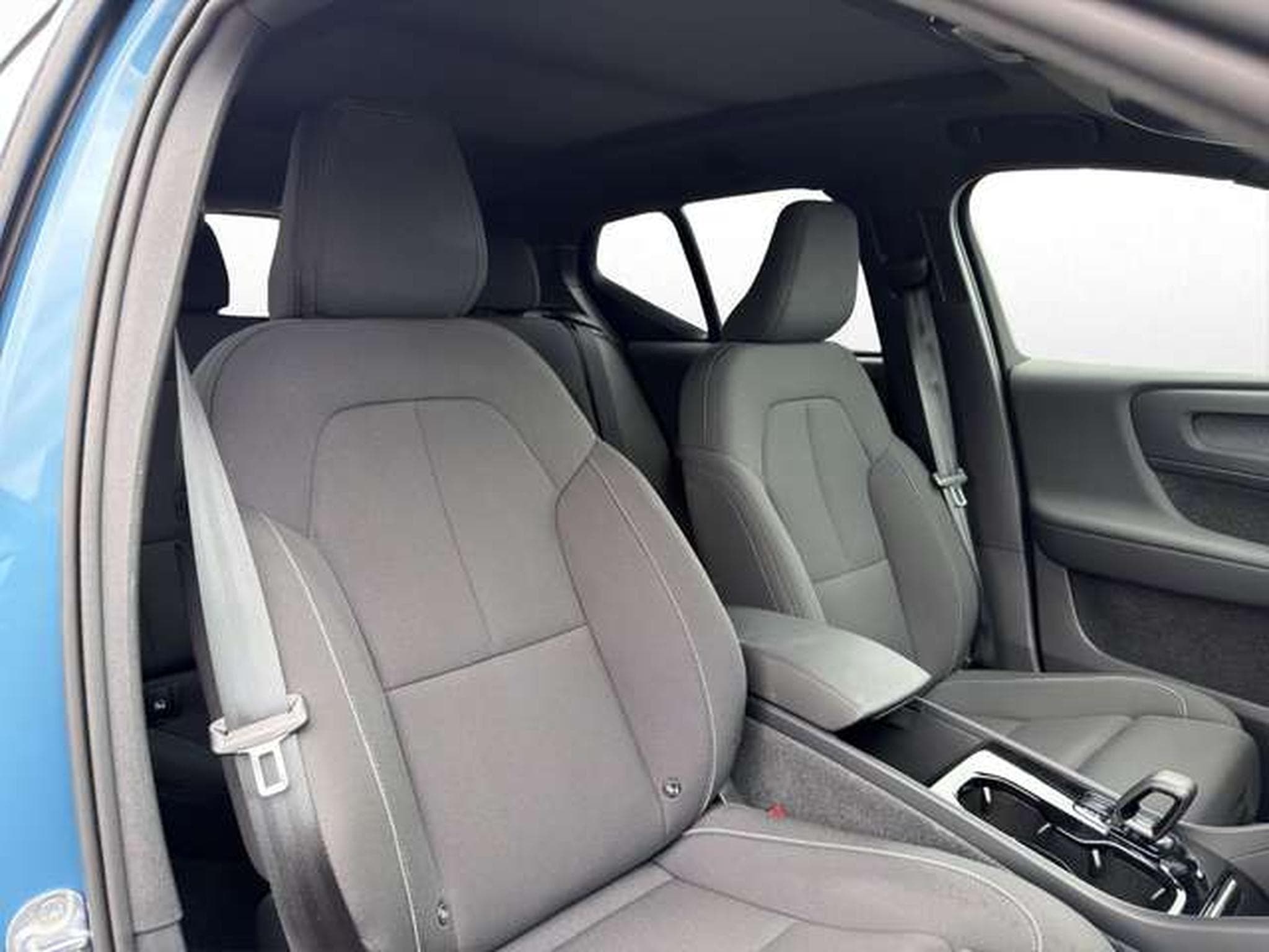 Volvo XC40 Ultimate Extended Range Pure/Pano/360/Pixel (2023) - Photo 15