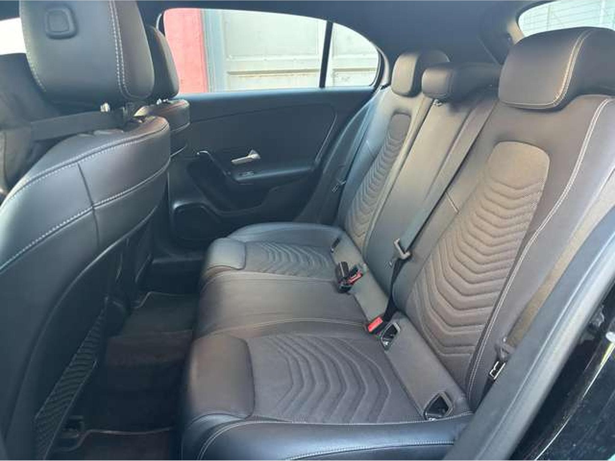 Mercedes A 180 A 180 d 7G-DCT - VENTE PRIVE (2018) - Photo 14