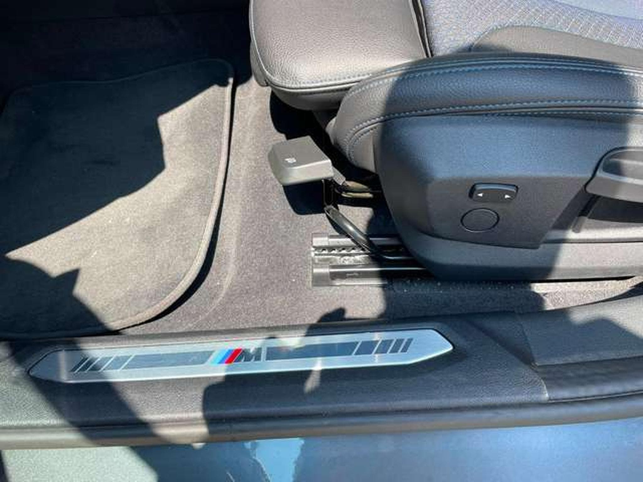 BMW 118 118i Aut. Pack M - GARANTIE JUSQU'A 36 MOIS (2021) - Photo 11