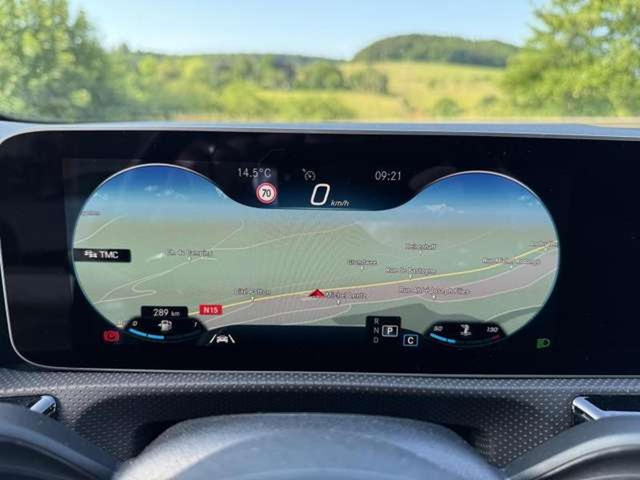 Mercedes A 200 AMG LINE - JUSQU'A 48 MOIS DE GARANTIE (2018) - Foto 13