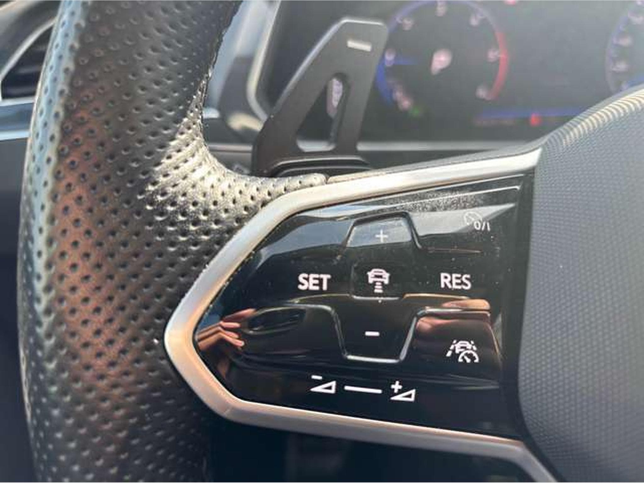 VW Tiguan 2.0TDI4Motion DSG-R-LINE-JUSQU'A 3 ANS DE GARANTIE (2022) - Photo 15