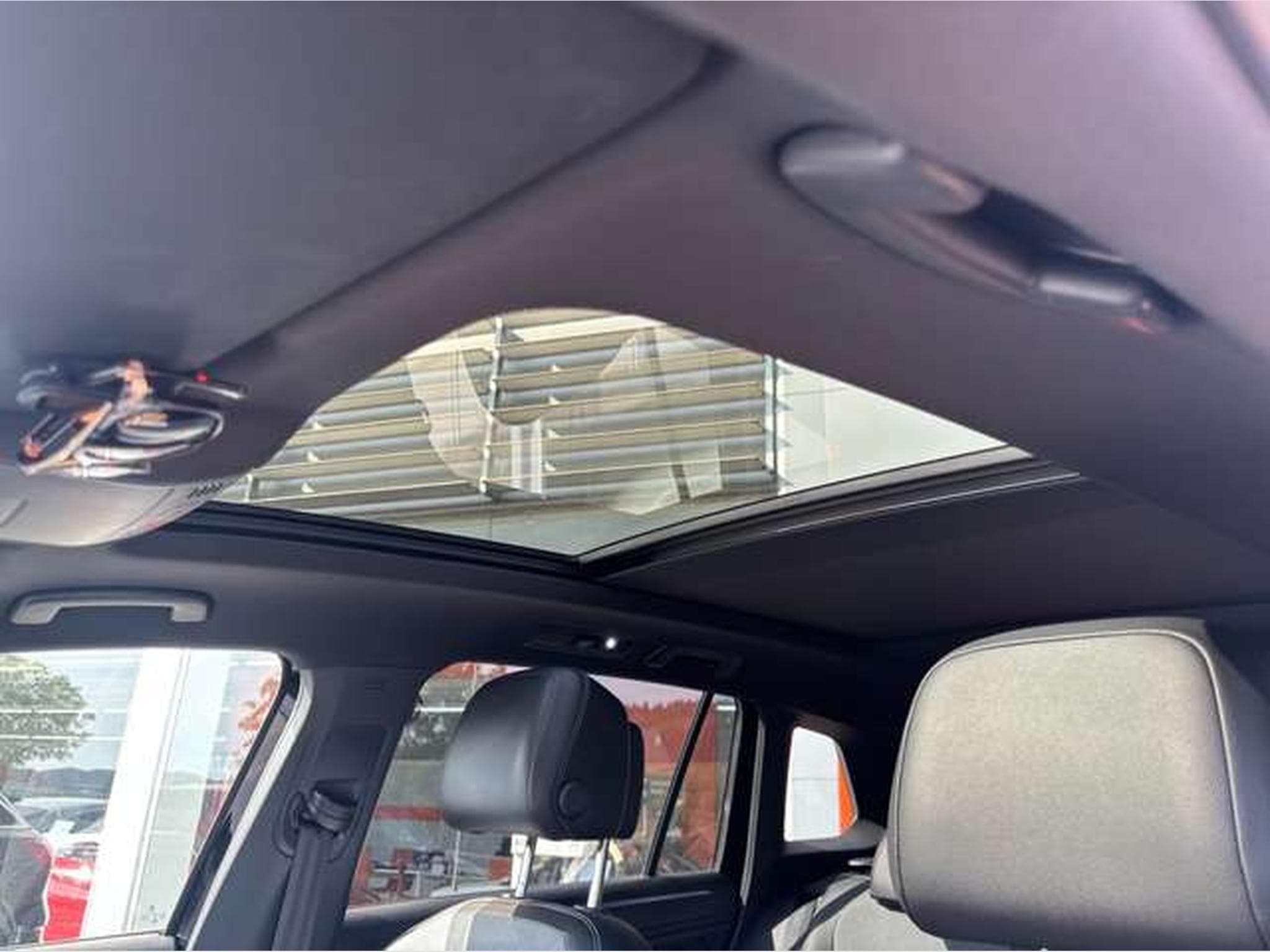 VW Tiguan 2.0TDI4Motion DSG-R-LINE-JUSQU'A 3 ANS DE GARANTIE (2022) - Photo 22