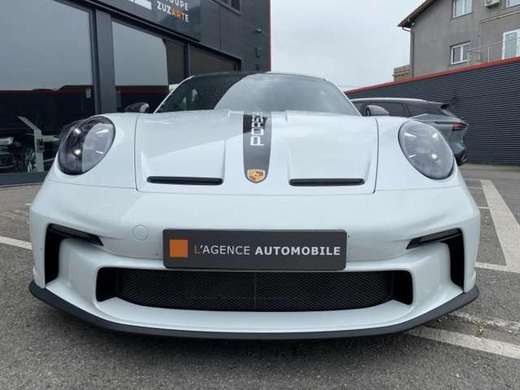 Porsche 911 GT3 Touring BM6 LIFT + 90L GAR (2023) - Foto 3
