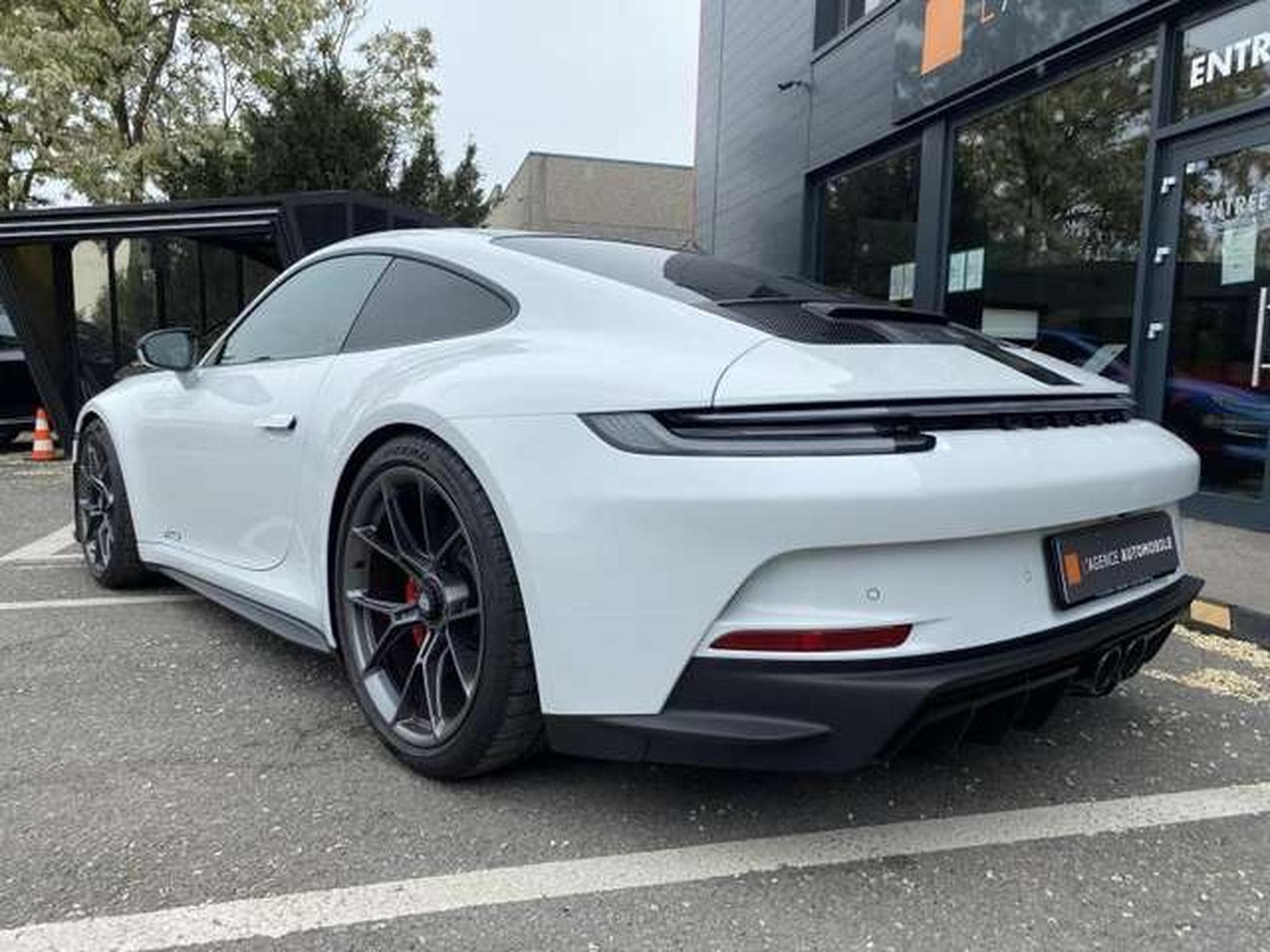 Porsche 911 GT3 Touring BM6 LIFT + 90L GAR (2023) - Foto 8