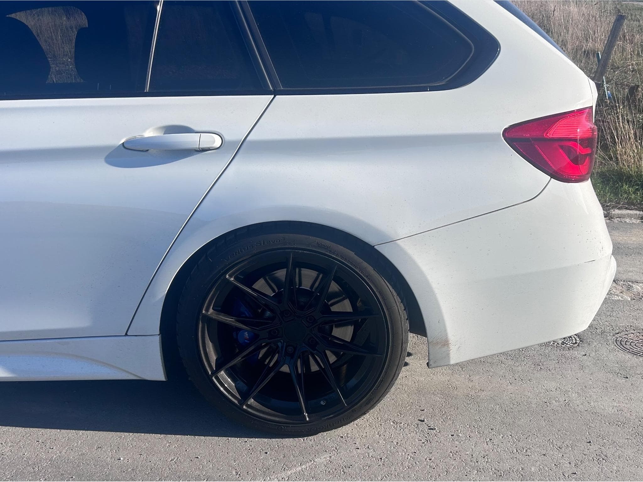 BMW 335 Pack M complet (2018) - Photo 2