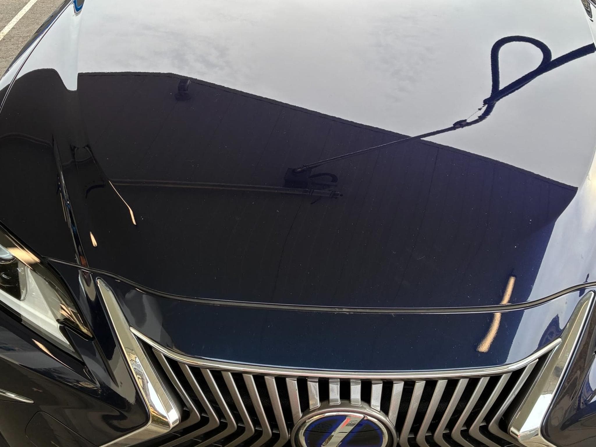 Lexus ES ES 300h (2020) - Photo 1