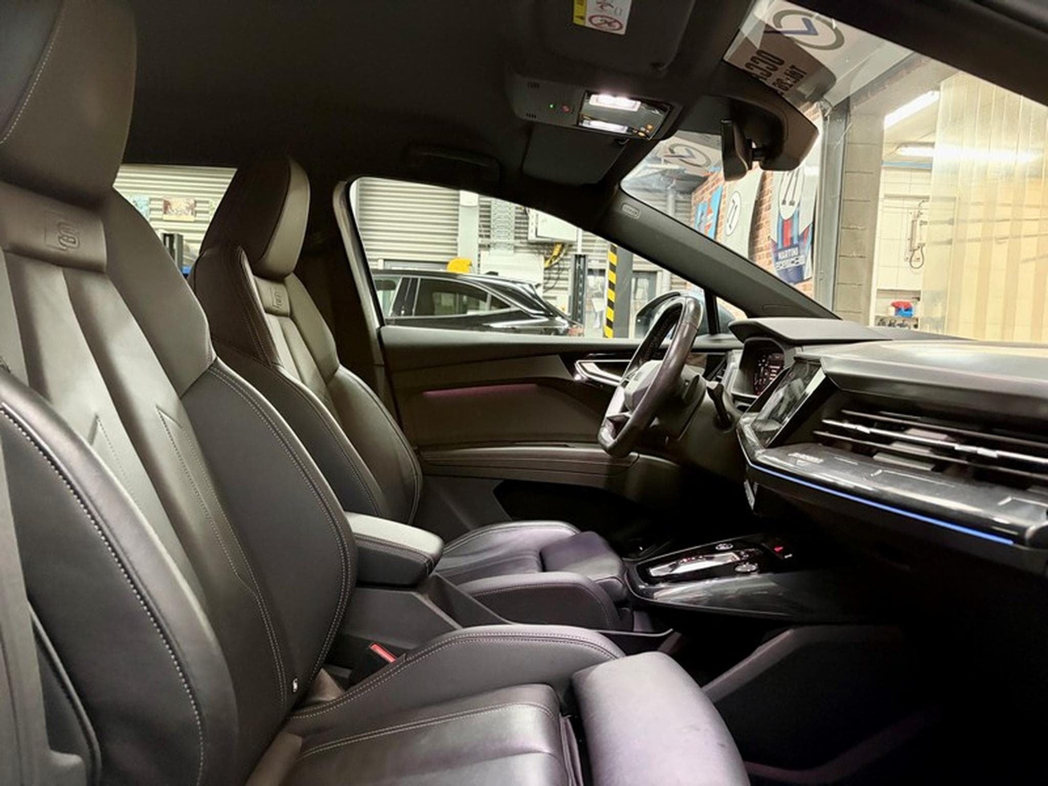 Audi Q4 E-tron Q4 E-tron 204cv 82KW/h ADVANCED (2023) - Photo 8