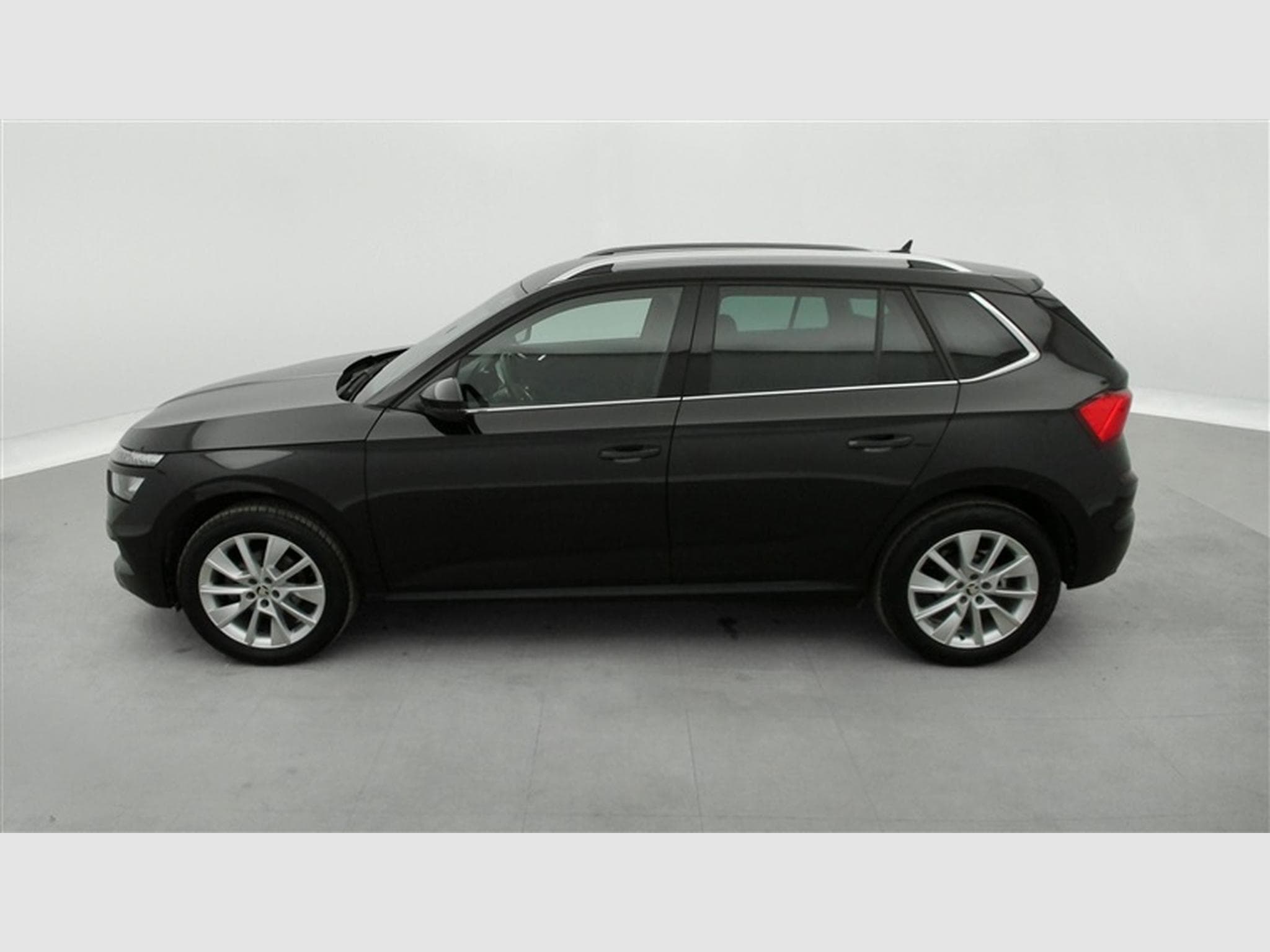 Skoda Kamiq 1.0 TSI Clever NAVI/FULL LED/JA17/PDC (2022) - Photo 3