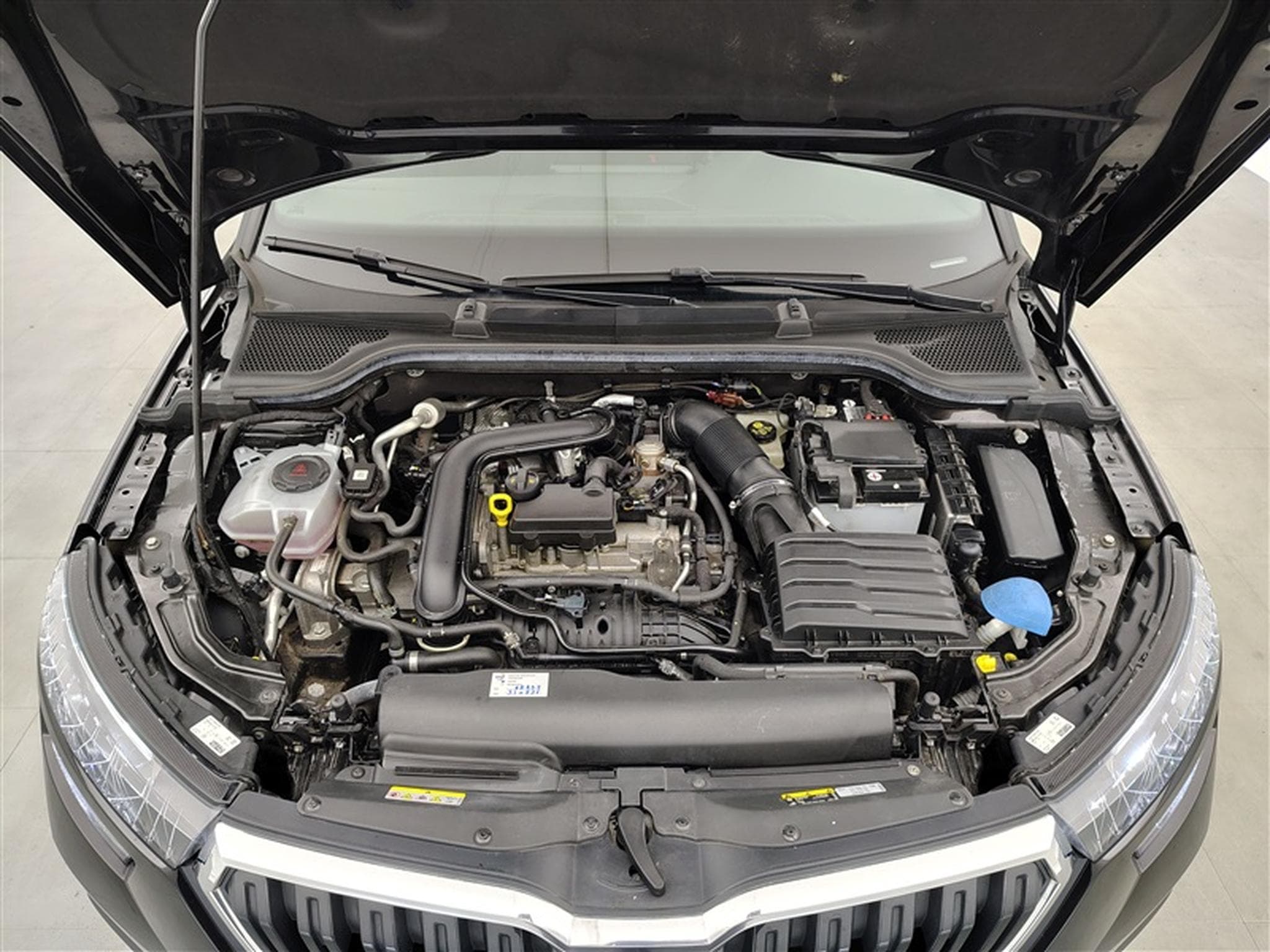 Skoda Kamiq 1.0 TSI Clever NAVI/FULL LED/JA17/PDC (2022) - Photo 19