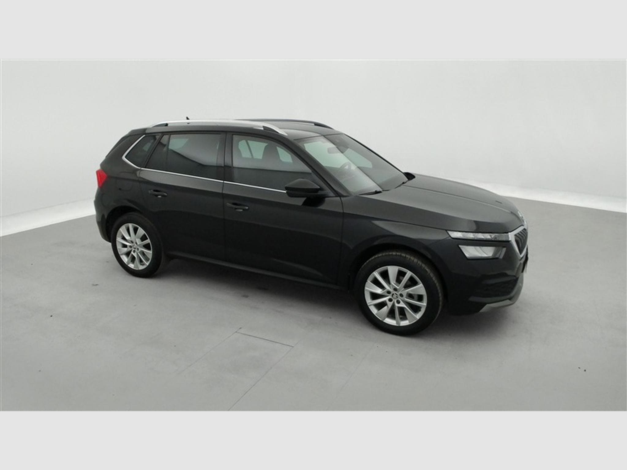 Skoda Kamiq 1.0 TSI Clever NAVI/FULL LED/JA17/PDC (2022) - Photo 23
