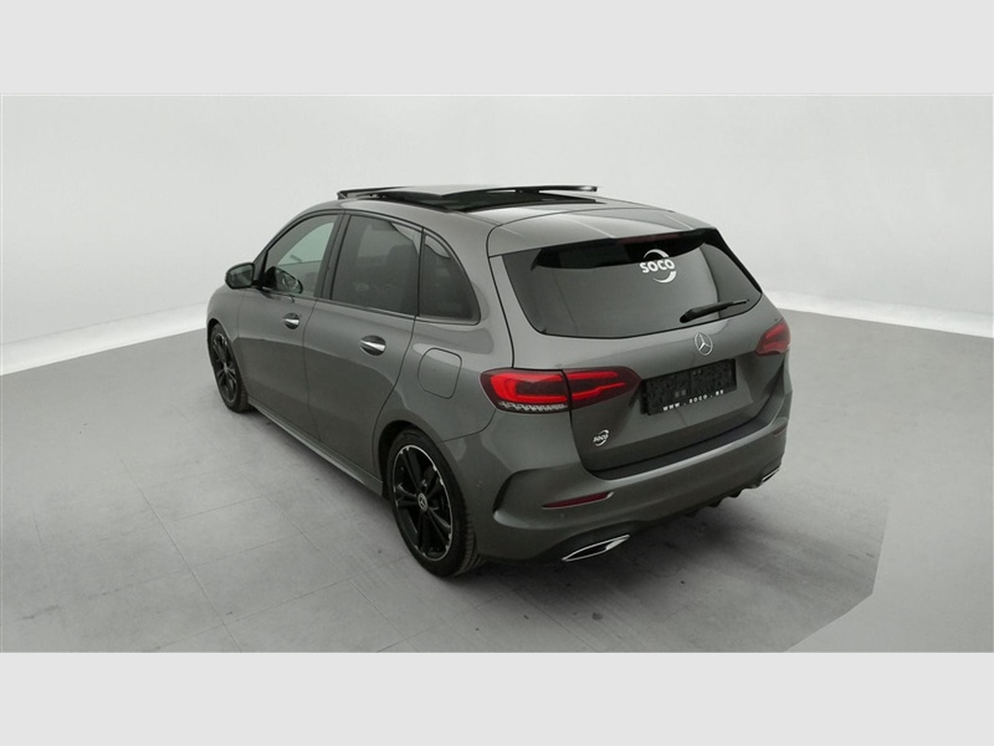 Mercedes B 180 d AUTO AMG Line CUIR / NAVI / TOIT PANO /FULL LED /... (2020) - Photo 2