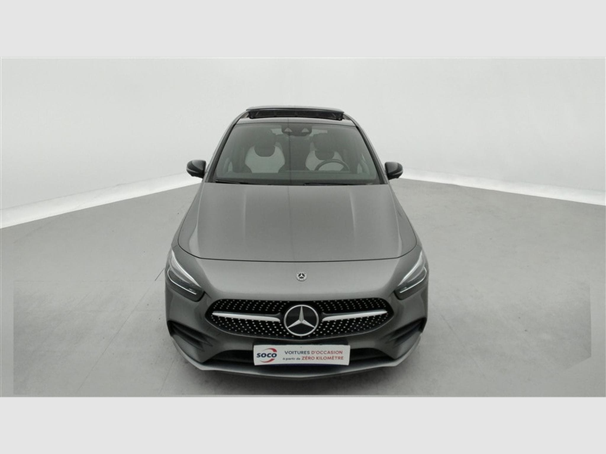 Mercedes B 180 d AUTO AMG Line CUIR / NAVI / TOIT PANO /FULL LED /... (2020) - Photo 4