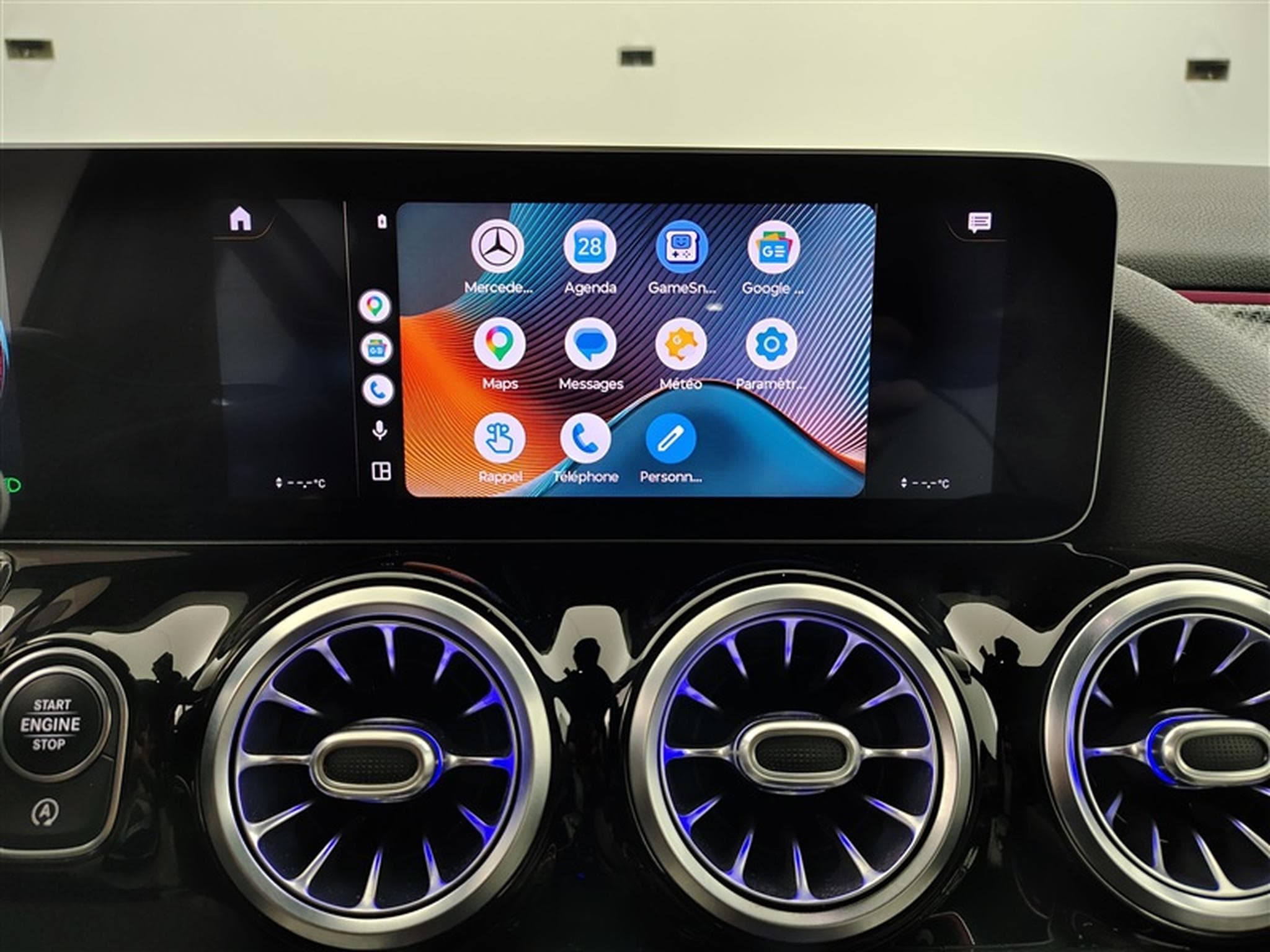 Mercedes B 180 d AUTO AMG Line CUIR / NAVI / TOIT PANO /FULL LED /... (2020) - Photo 22