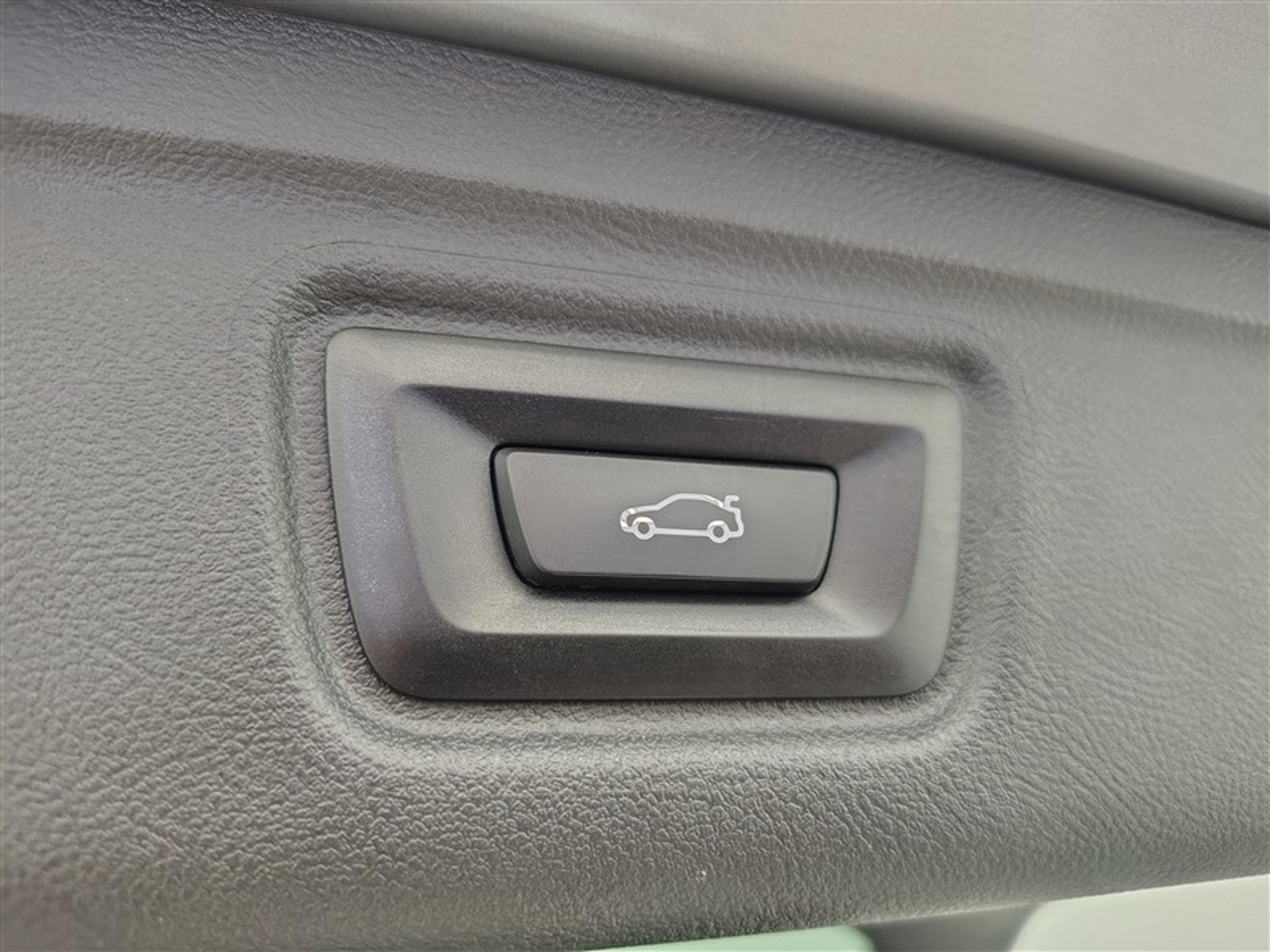 BMW 320 Touring 320eAS PHEV M-SPORT/S-CUIR/NAVI/FULL LED/JA18 (2023) - Photo 20