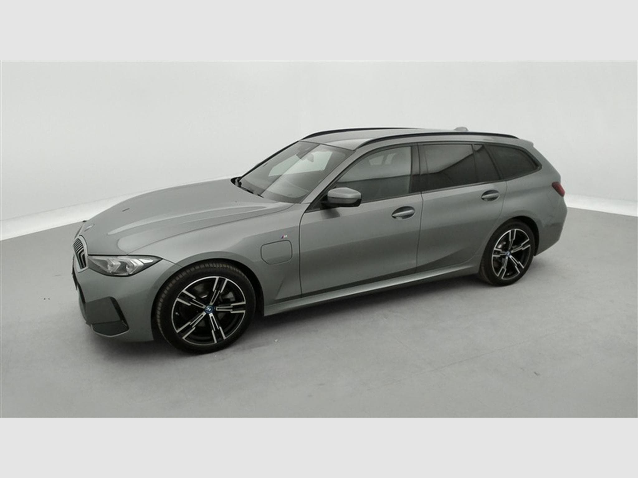 BMW 320 Touring 320eAS PHEV M-SPORT/S-CUIR/NAVI/FULL LED/JA18 (2023) - Photo 23