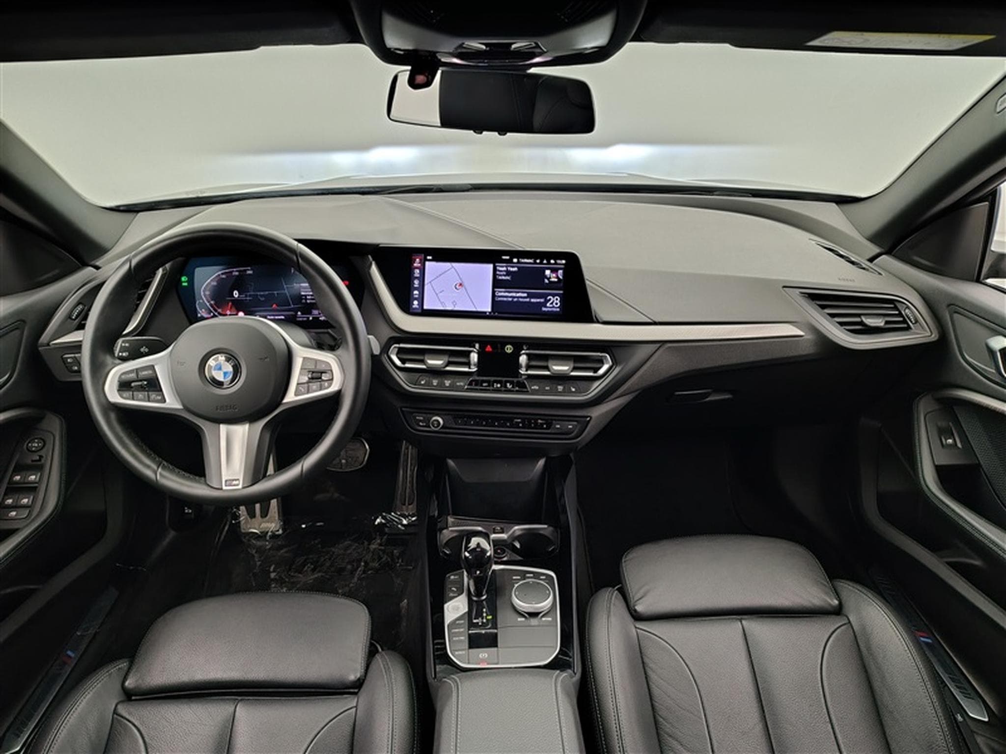 BMW 218 Gran Coupé 218iA Pack M CUIR / NAVI / CARPLAY (2024) - Photo 8