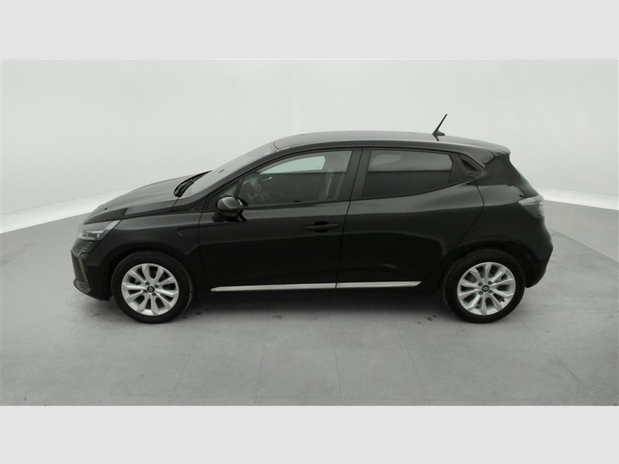 Renault Clio 1.0 TCe Evolution (2025) - Photo 3