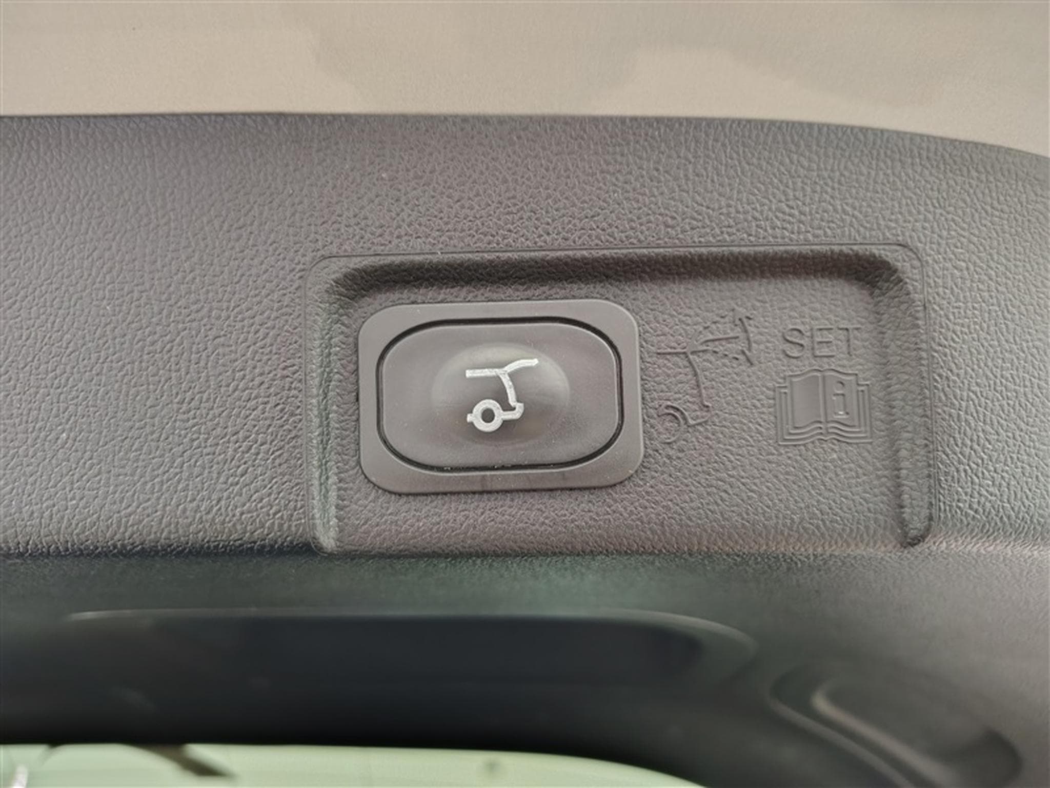 Ford Puma 1.0 EcoBoost mHEV 125cv ST-Line NAVI / FULL LED / CAMERA (2025) - Photo 19