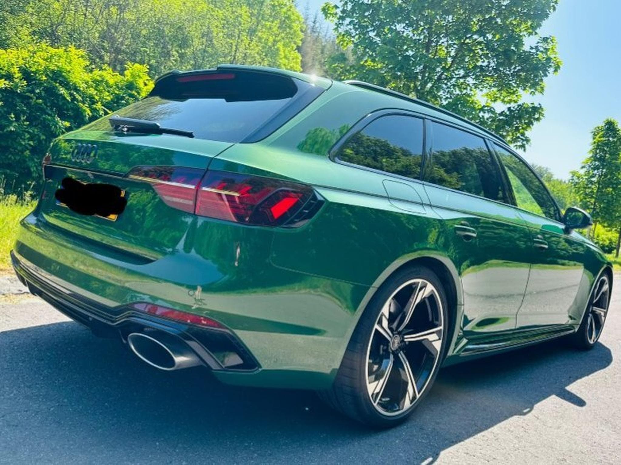 Audi RS4 (2021) - Photo 3