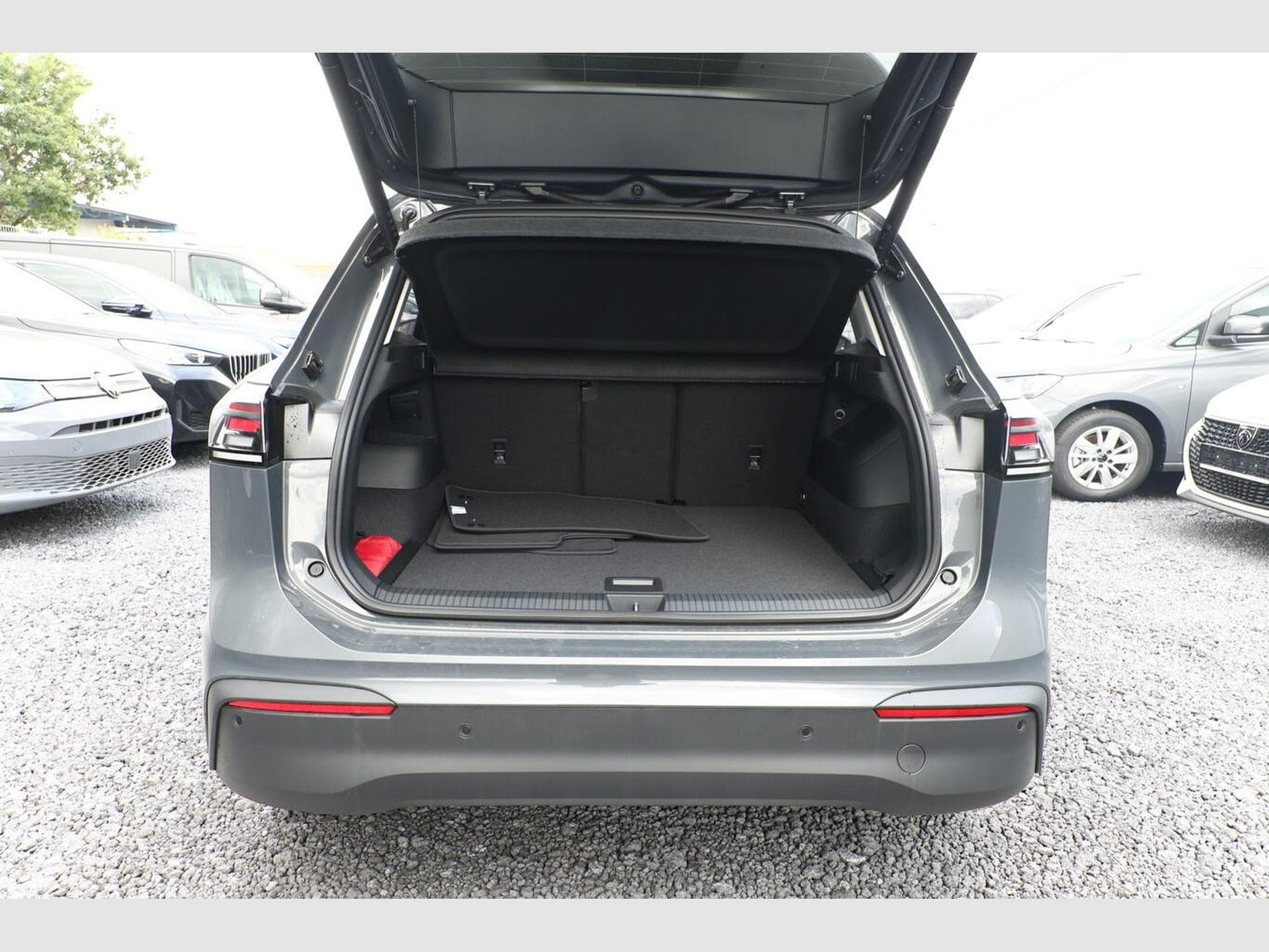 VW Tiguan DSG LED+ Pano (2026) - Photo 11