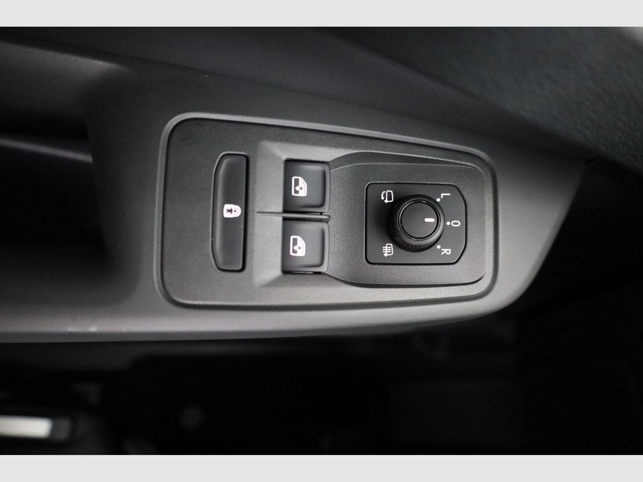 VW Caddy Life eHybrid (2026) - Photo 7