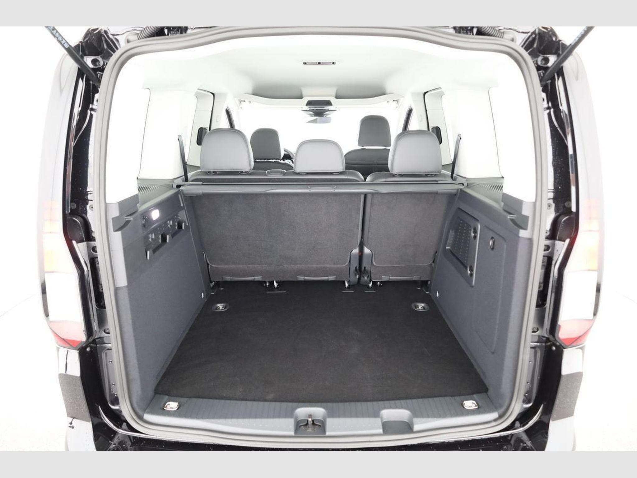VW Caddy Life eHybrid (2026) - Photo 11