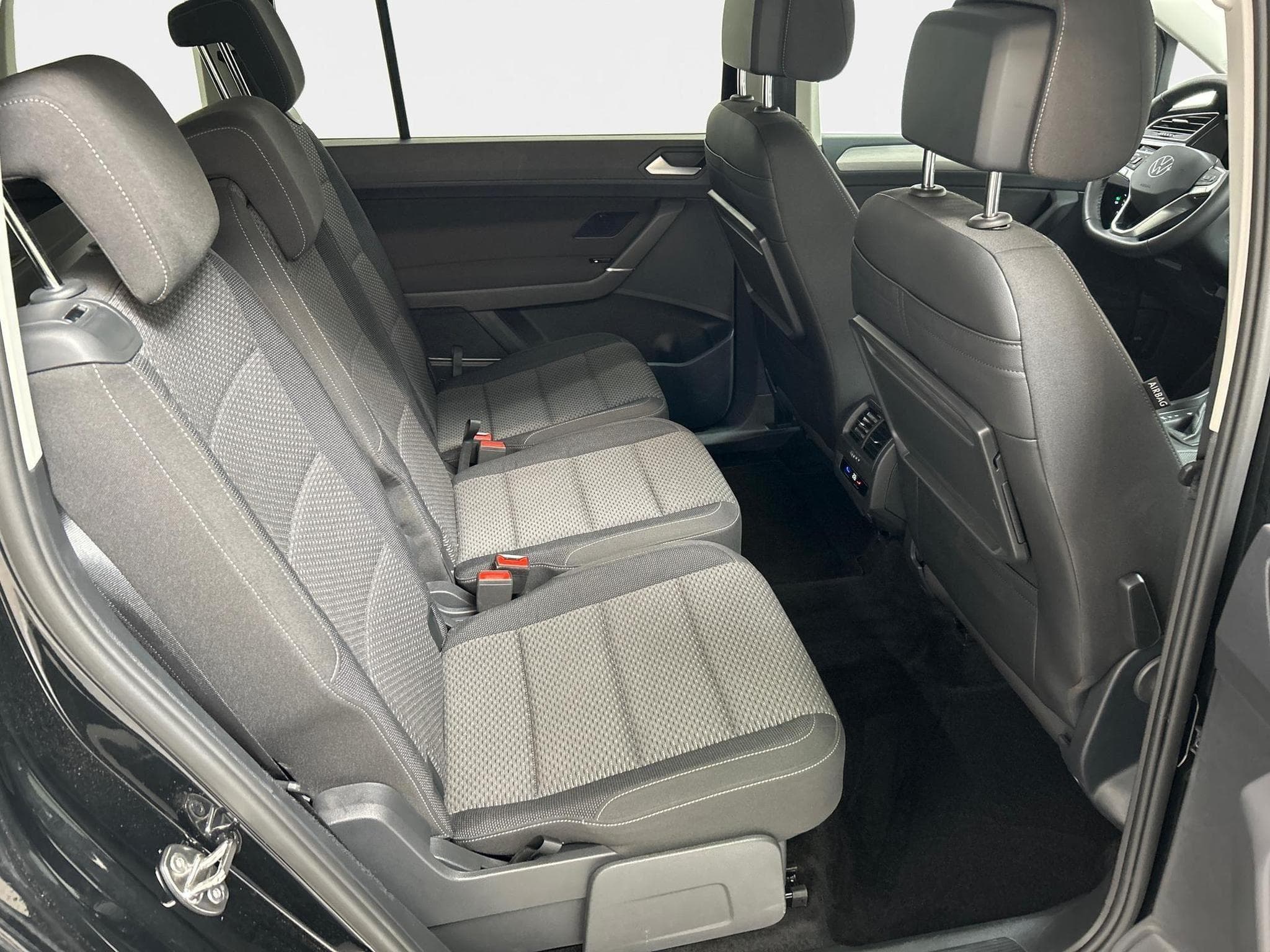 VW Touran Comfortline Edition (2026) - Photo 21