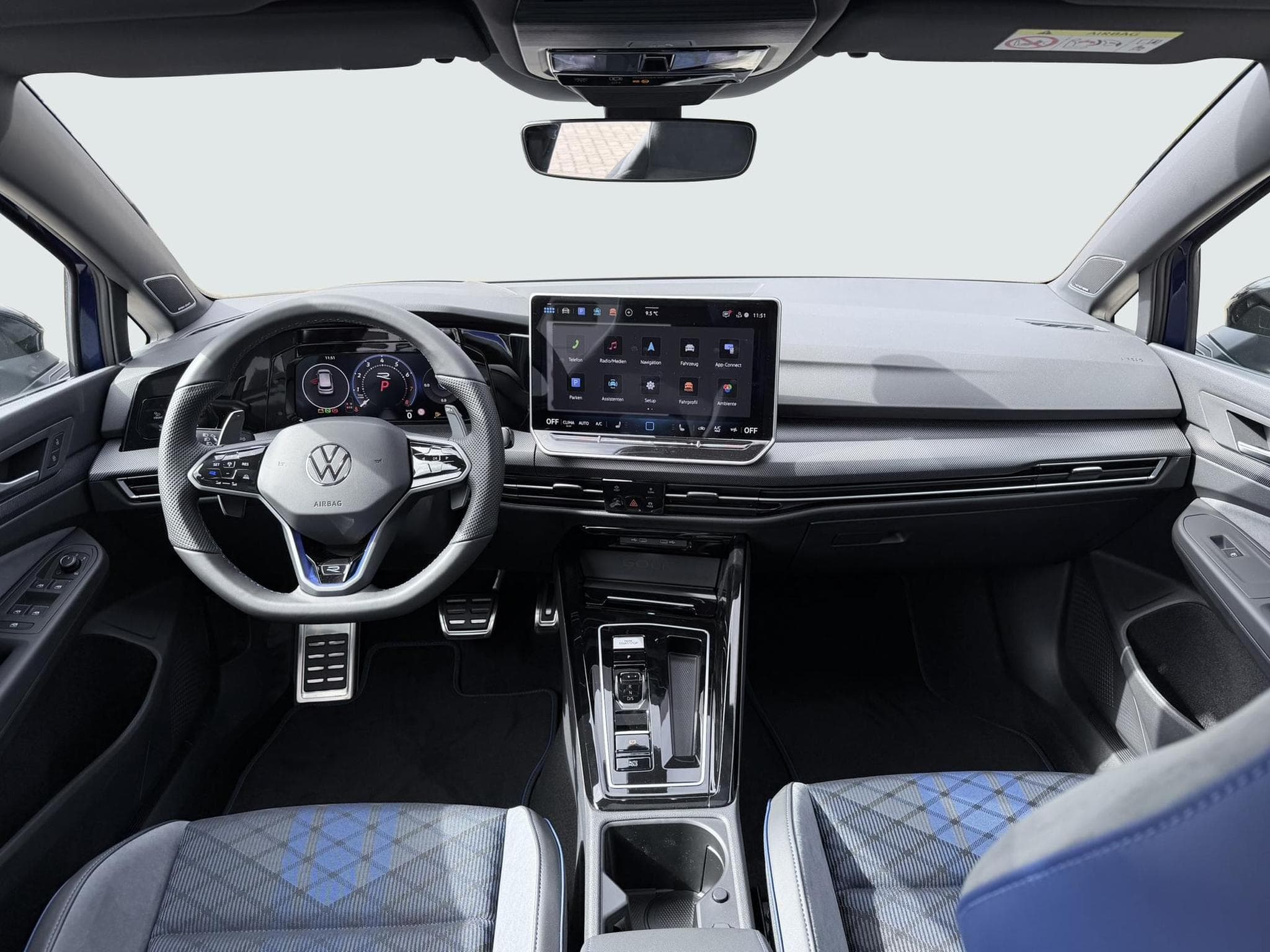 VW Golf R (2026) - Photo 9