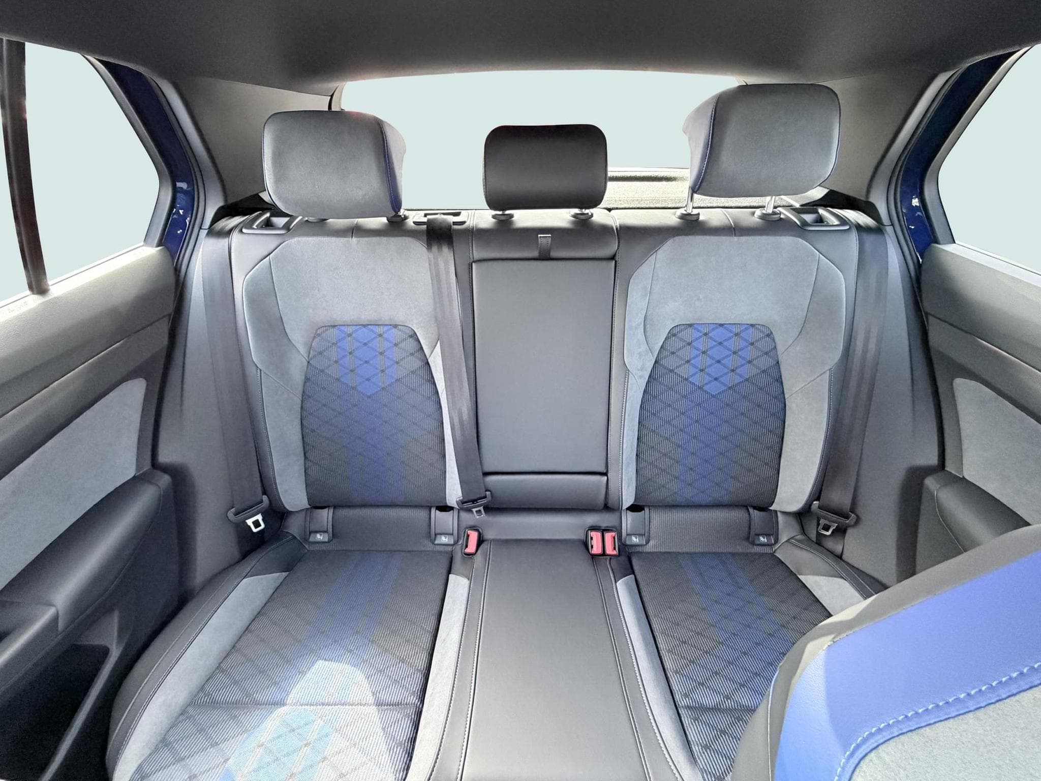 VW Golf R (2026) - Photo 17
