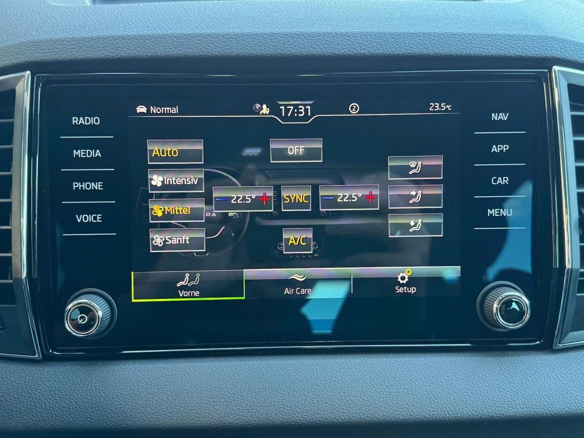 Skoda Karoq Extra Plus (2026) - Photo 21