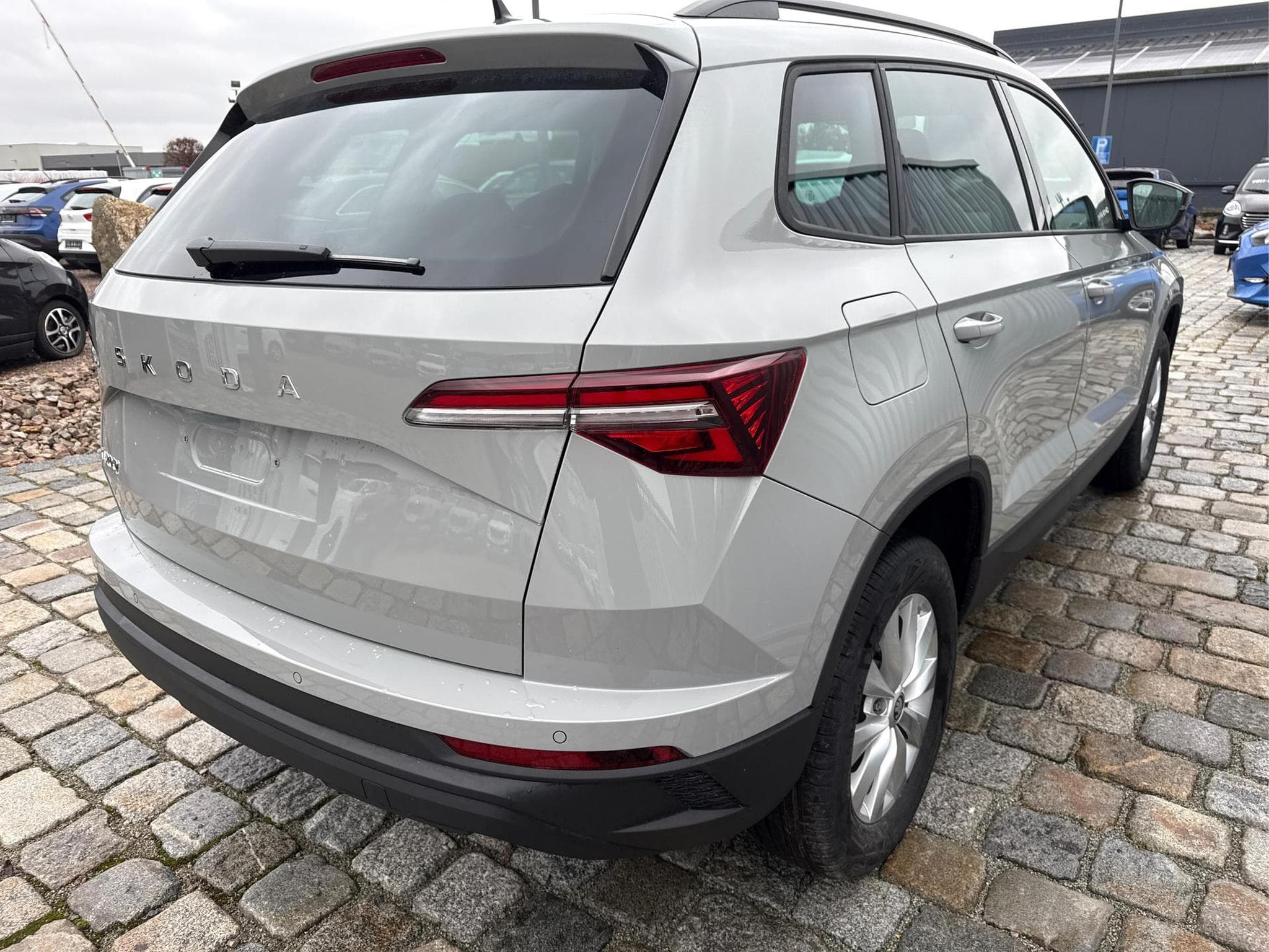 Skoda Karoq Selection 1.5 TSI (2026) - Photo 4