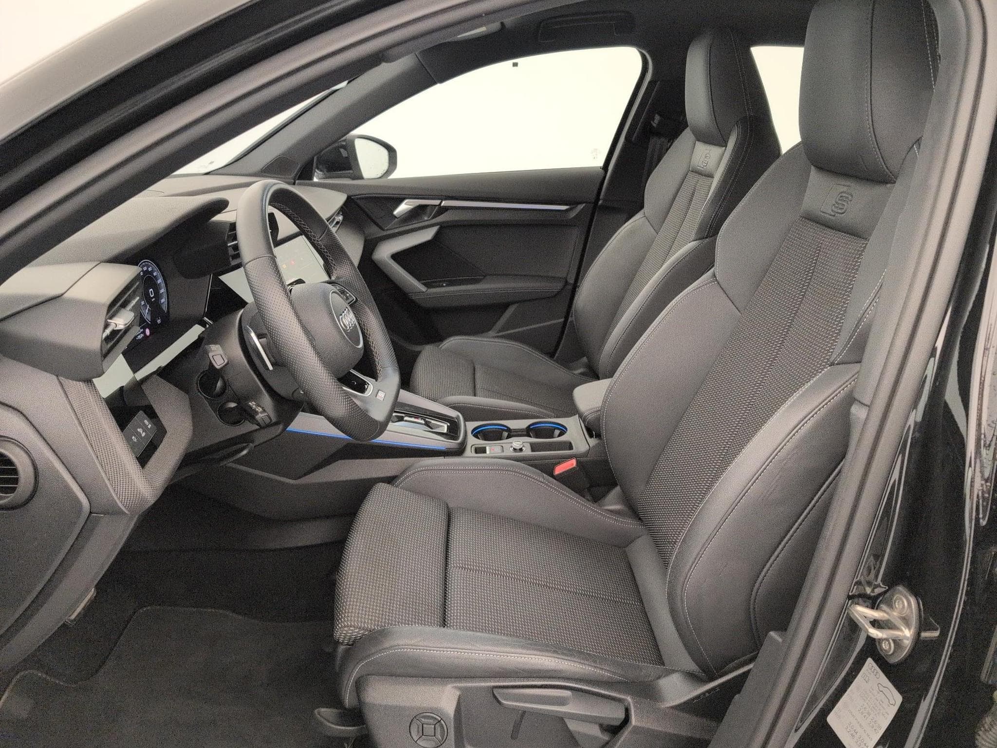 Audi A3 S line (2025) - Foto 16