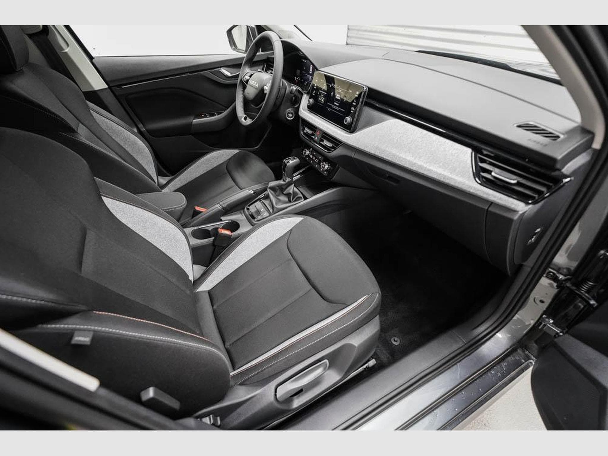Skoda Kamiq 1,0 TSI DSG (2026) - Photo 19