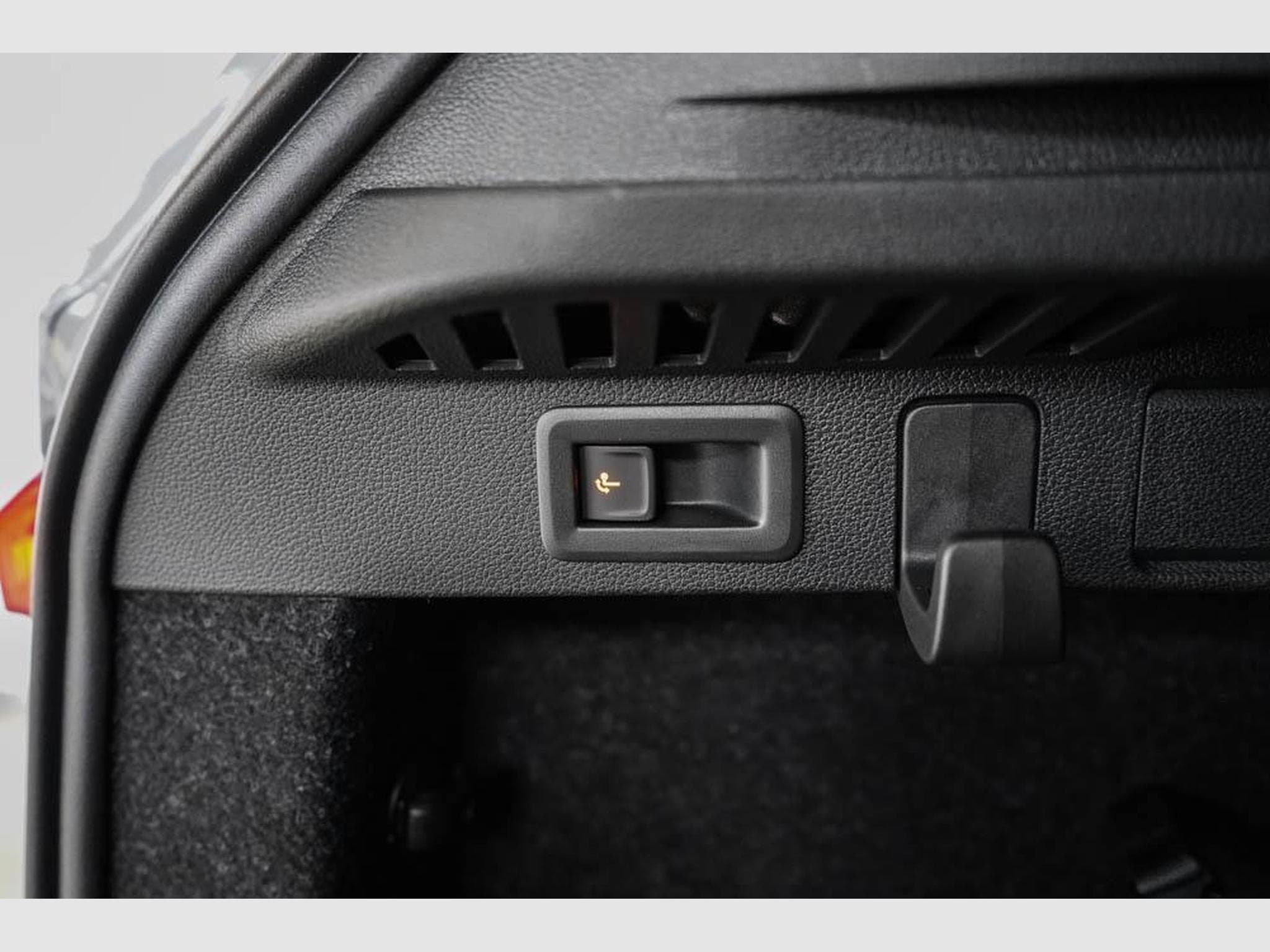 Skoda Kamiq 1,0 TSI DSG (2026) - Photo 18