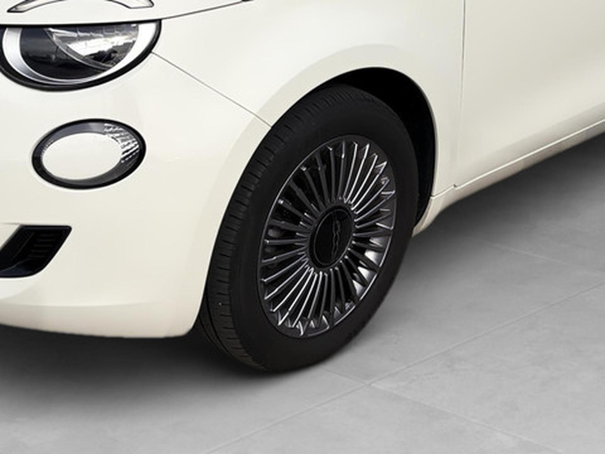 Fiat 500 500e 42 kWh LIMO (2024) - Foto 20