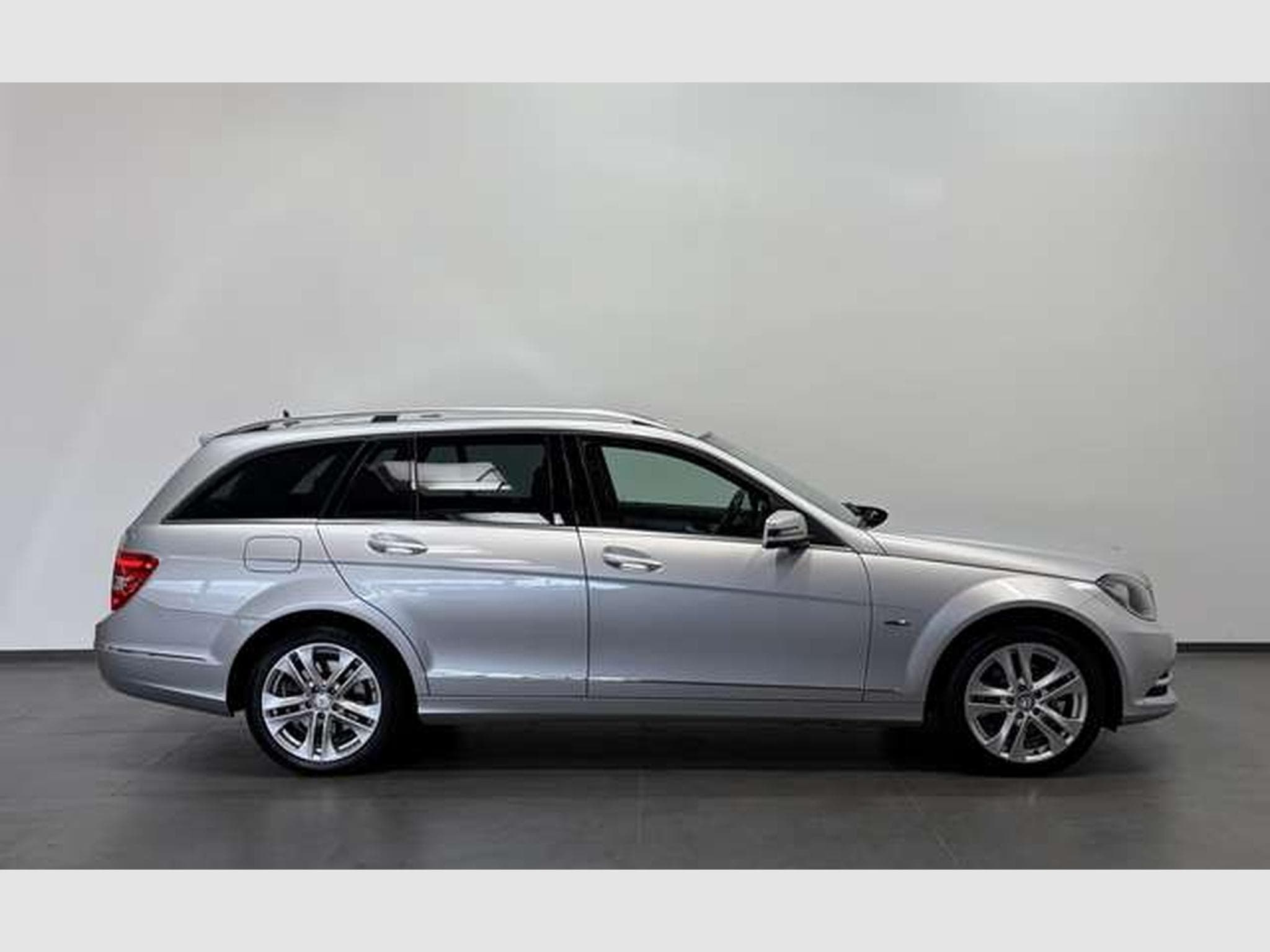 Mercedes C 250 CGI T BE Avantgarde 7GTr *2.H *Navi *MwSt. (2011) - Photo 4