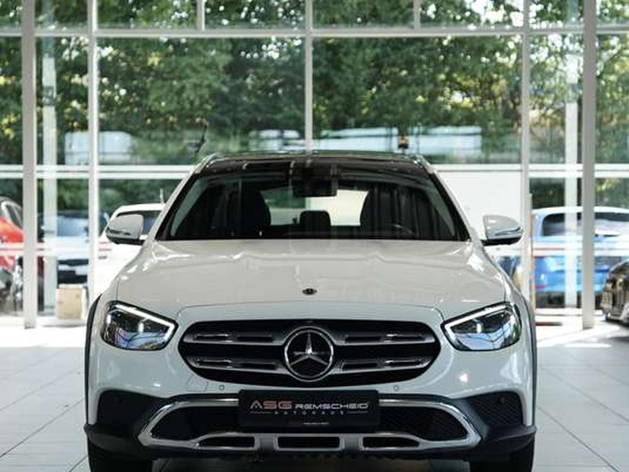 Mercedes E 400 d 4M All-Terrain *Memory *Pano *AHK *LUFT (2021) - Foto 4