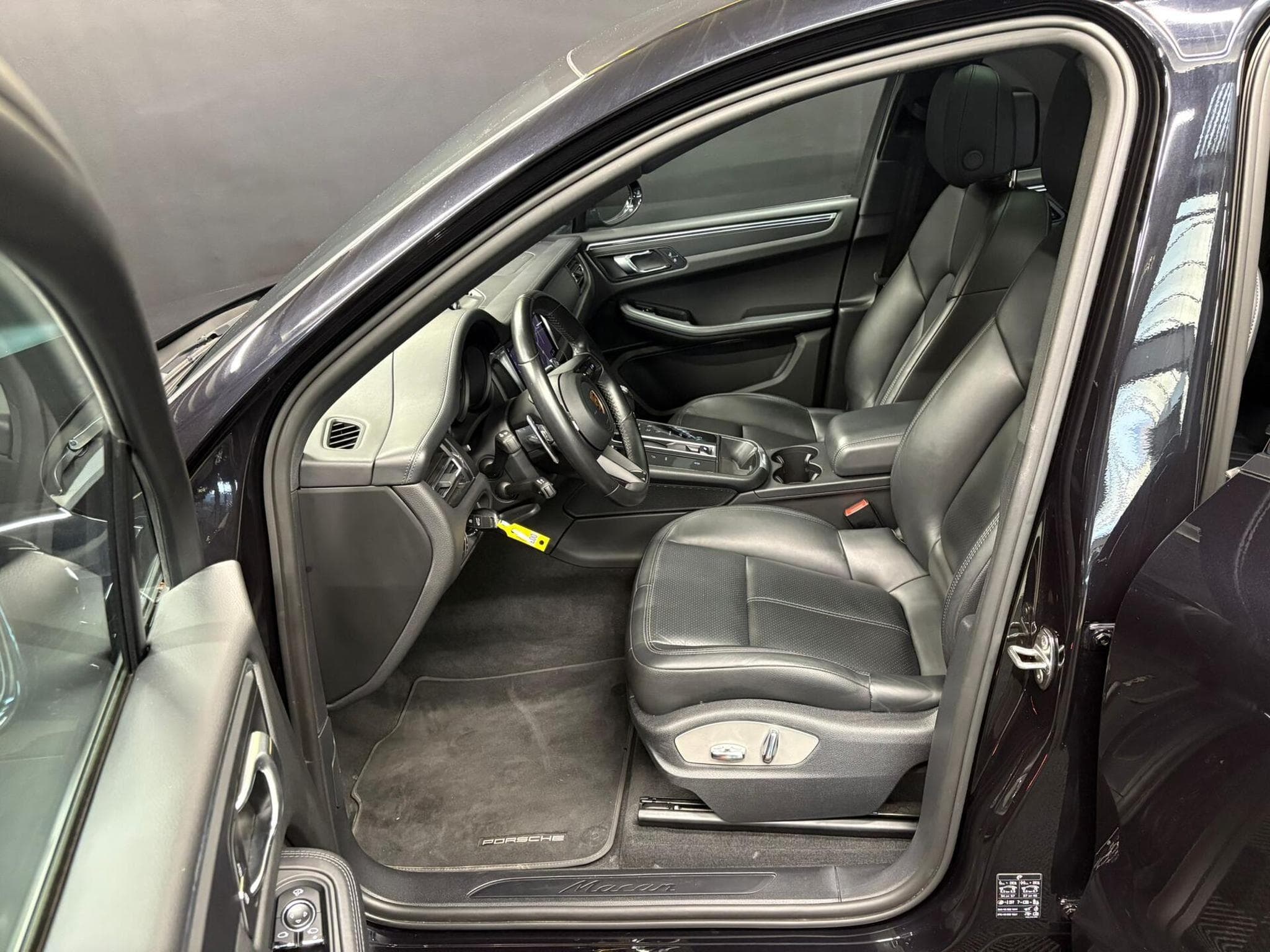 Porsche Macan 265cv (2023) - Photo 9