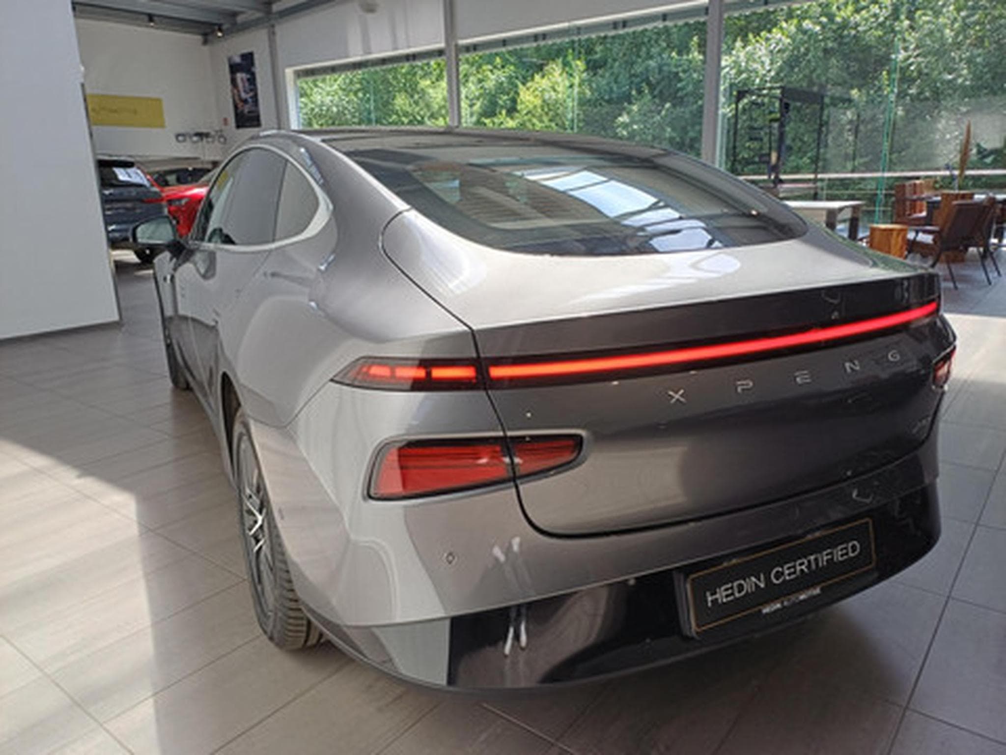 Xpeng P7 BEV 86KWH Long Range RWD (2025) - Photo 6