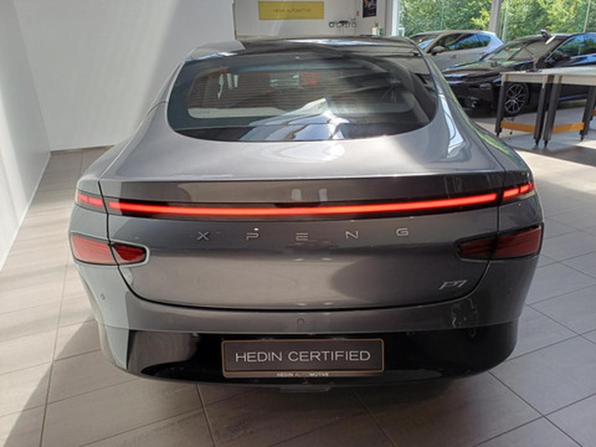 Xpeng P7 BEV 86KWH Long Range RWD (2025) - Photo 5