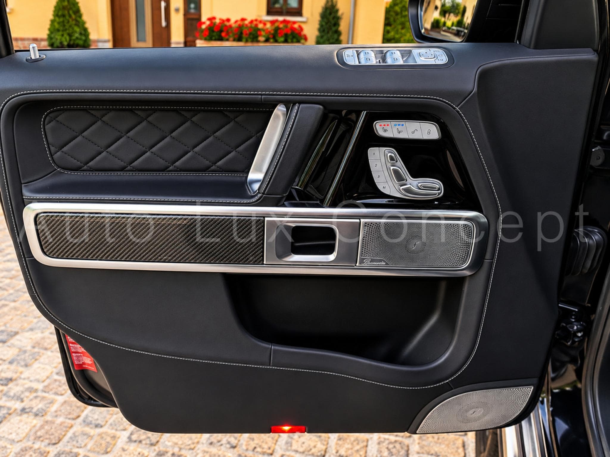 Mercedes G 63 AMG SUPERIOR Line (2023) - Photo 13