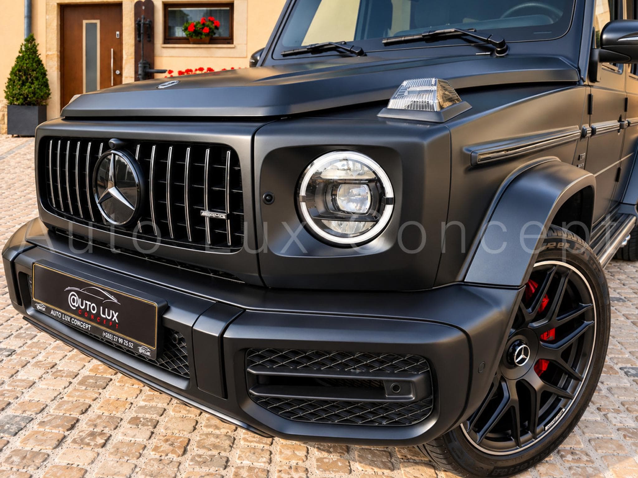 Mercedes G 63 AMG SUPERIOR Line (2023) - Photo 26