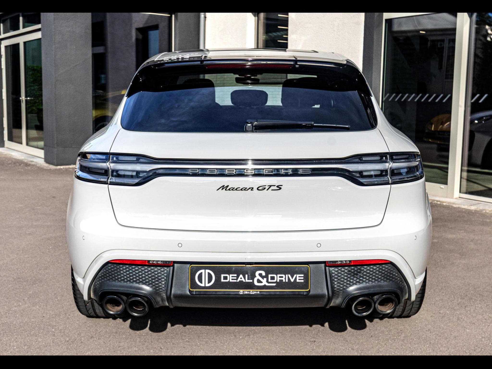 Porsche Macan III GTS PDK - PORSCHE APPROVED - CRAYON GREY (2024) - Photo 4