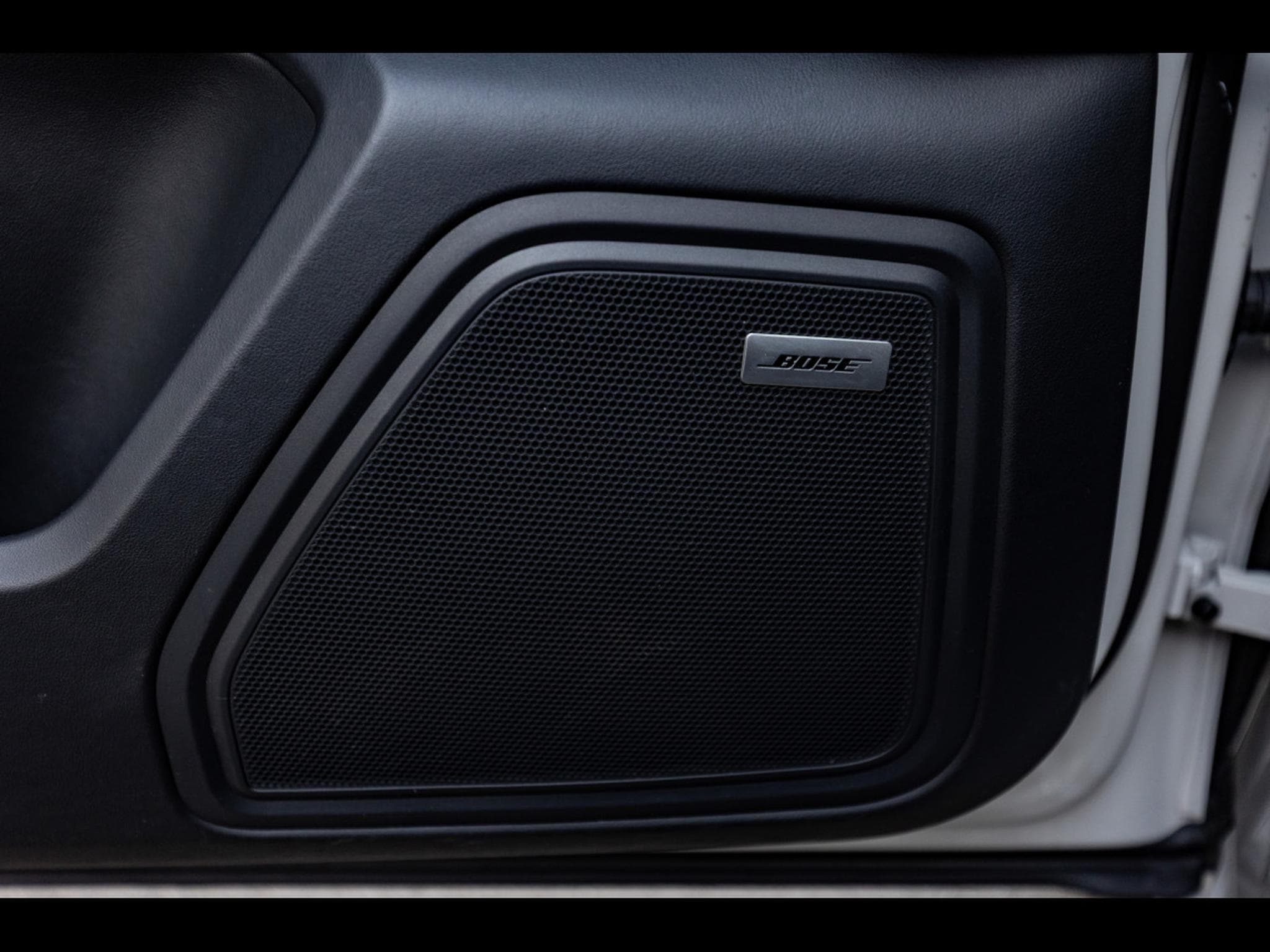 Porsche Macan III GTS PDK - PORSCHE APPROVED - CRAYON GREY (2024) - Photo 15